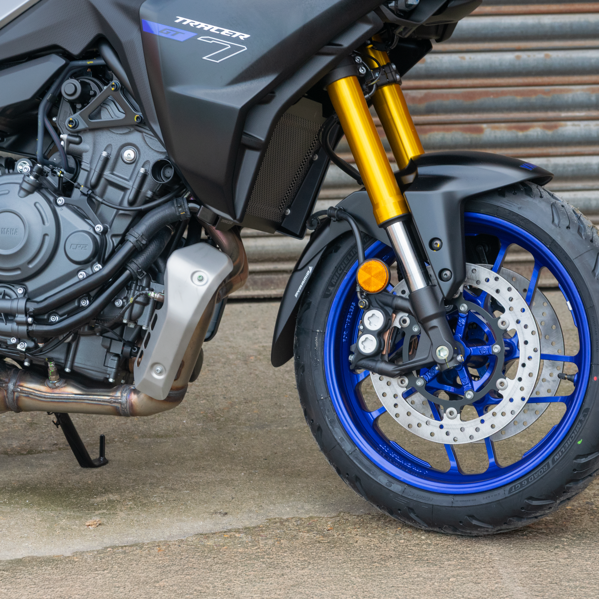 Pyramid Extenda Fenda | Matte Black | Yamaha Tracer 7 inc GT 2025>Current - Pyramid Motorcycle Accessories