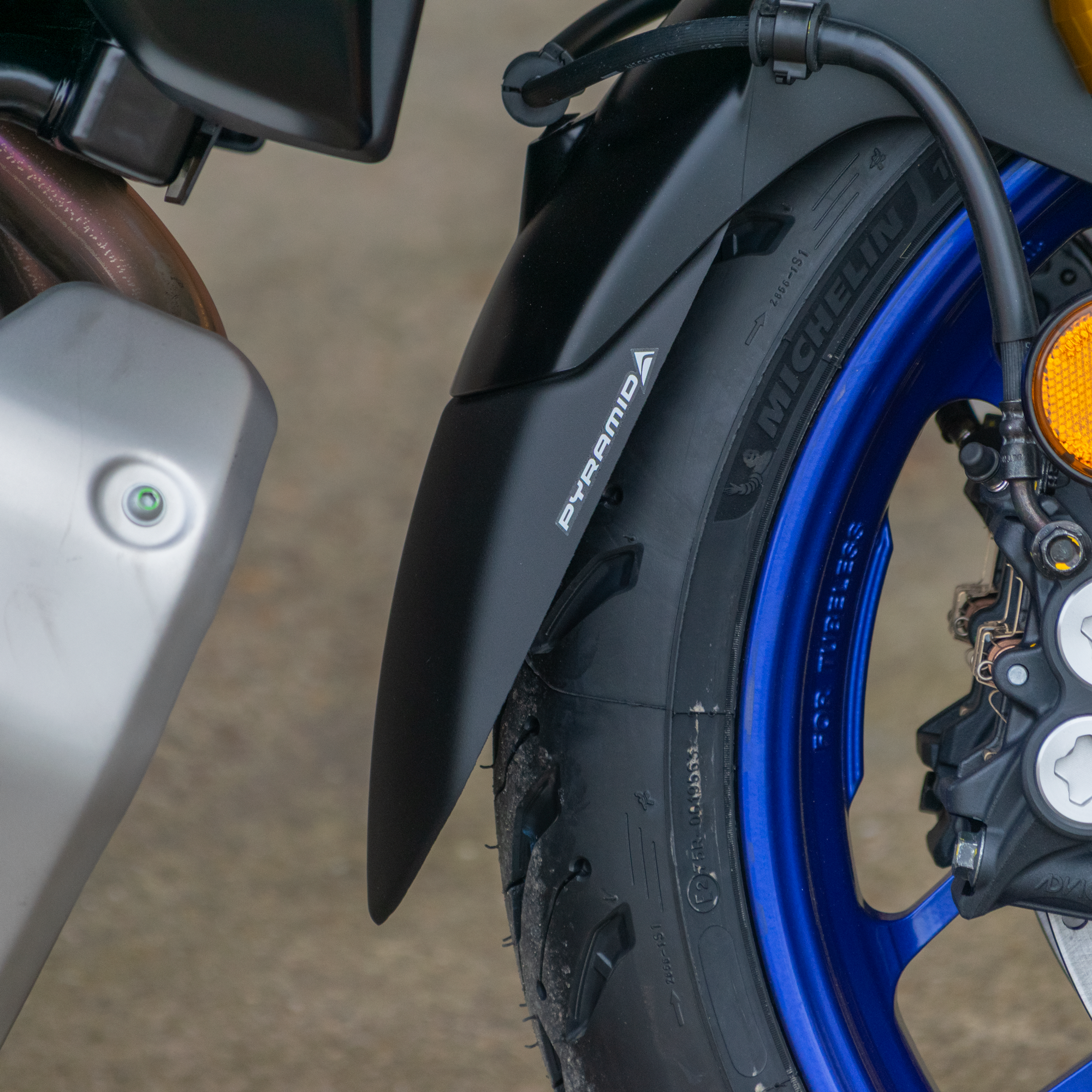 Pyramid Extenda Fenda | Matte Black | Yamaha Tracer 7 inc GT 2025>Current - Pyramid Motorcycle Accessories