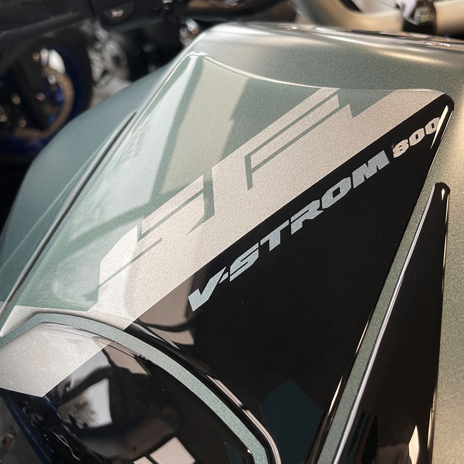 Resin Bike 3D Motorcycle Stickers - Tank Pad | Suzuki V-Strom 800SE 2023>2024 RB-1000695200005 - Pyramid Motorcycle Accessories