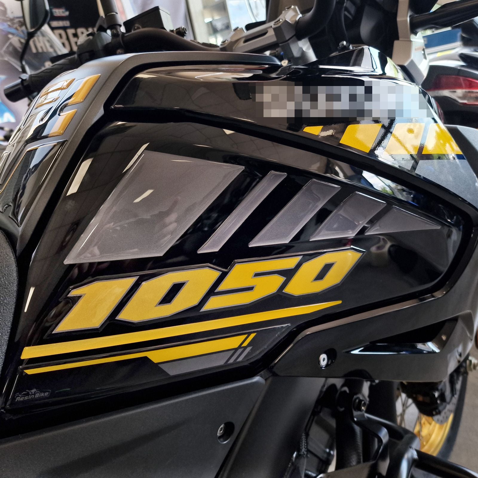 Resin Bike 3D Motorcycle Stickers - Basic Kit | Suzuki V-Strom 1050 / 1050XT 2020>2023 RB-1000701200005 - Pyramid Motorcycle Accessories