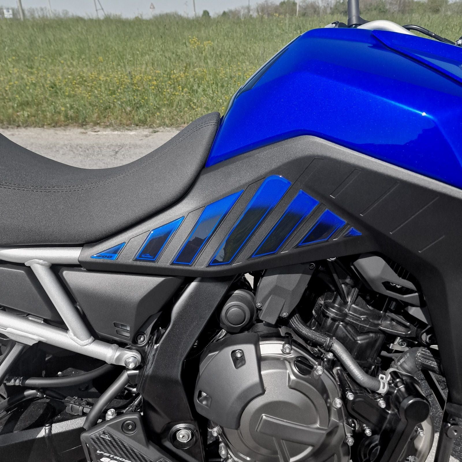 Resin Bike 3D Motorcycle Stickers - Tank Sides | Suzuki V-Strom 800SE 2023>2024 RB-1000712800003 - Pyramid Motorcycle Accessories