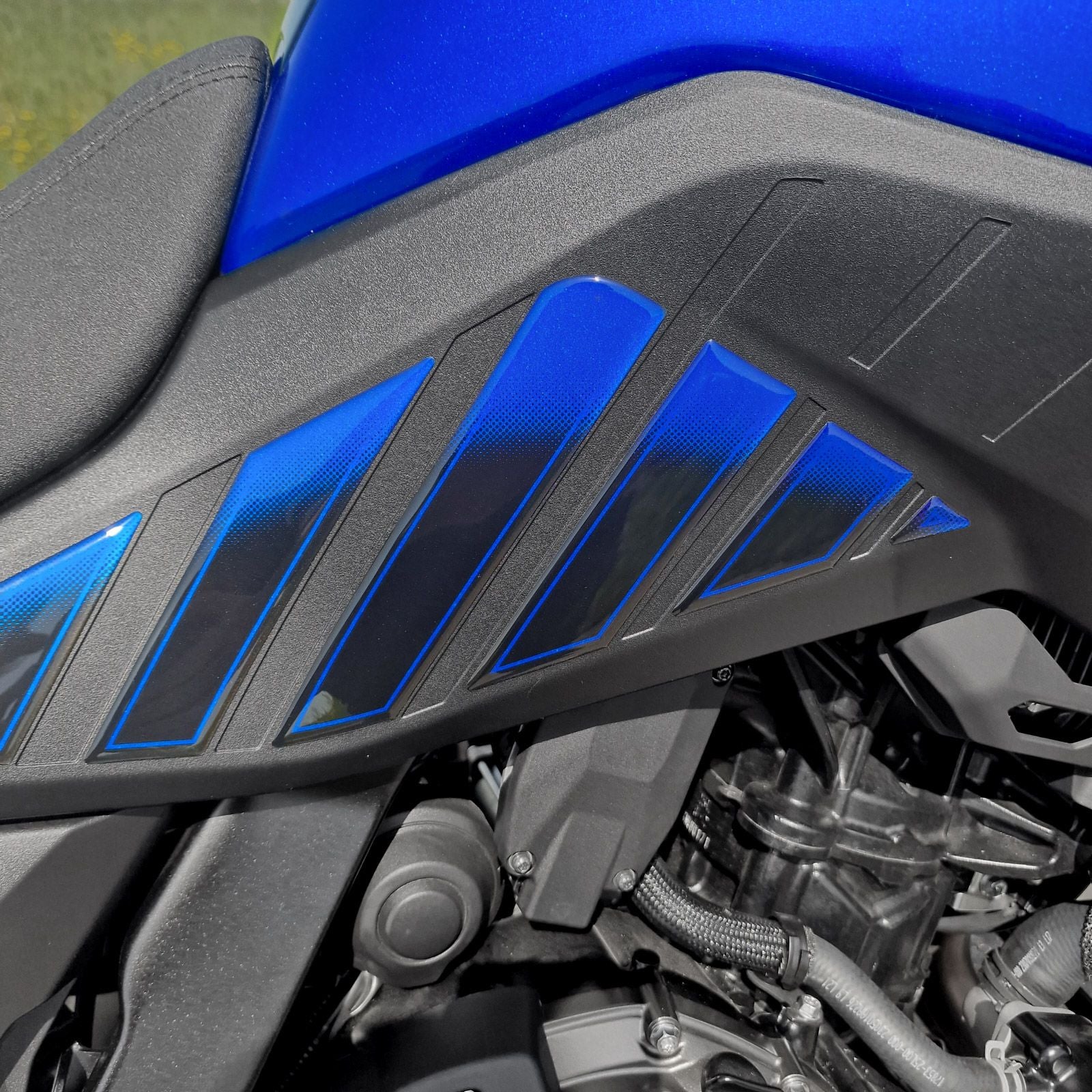 Resin Bike 3D Motorcycle Stickers - Tank Sides | Suzuki V-Strom 800SE 2023>2024 RB-1000712800003 - Pyramid Motorcycle Accessories