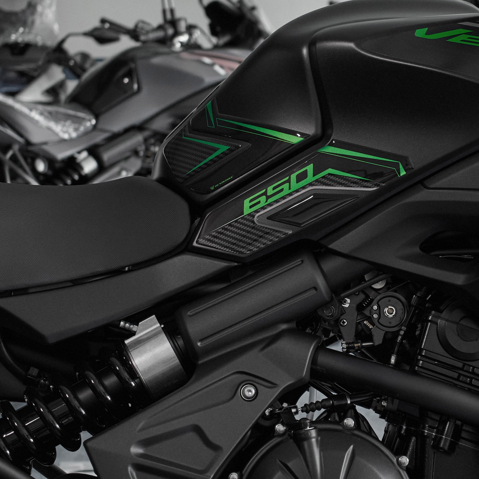 Resin Bike 3D Motorcycle Stickers - Basic Kit | Kawasaki Versys 650 2022>2026 RB-1000717800008 - Pyramid Motorcycle Accessories
