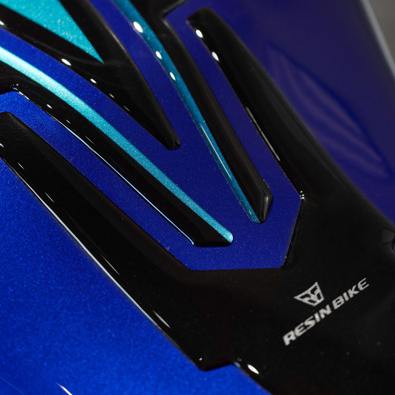 Resin Bike 3D Motorcycle Stickers - Tank Pad | Yamaha YZF-R1 2020>2024 - Pyramid Motorcycle Accessories