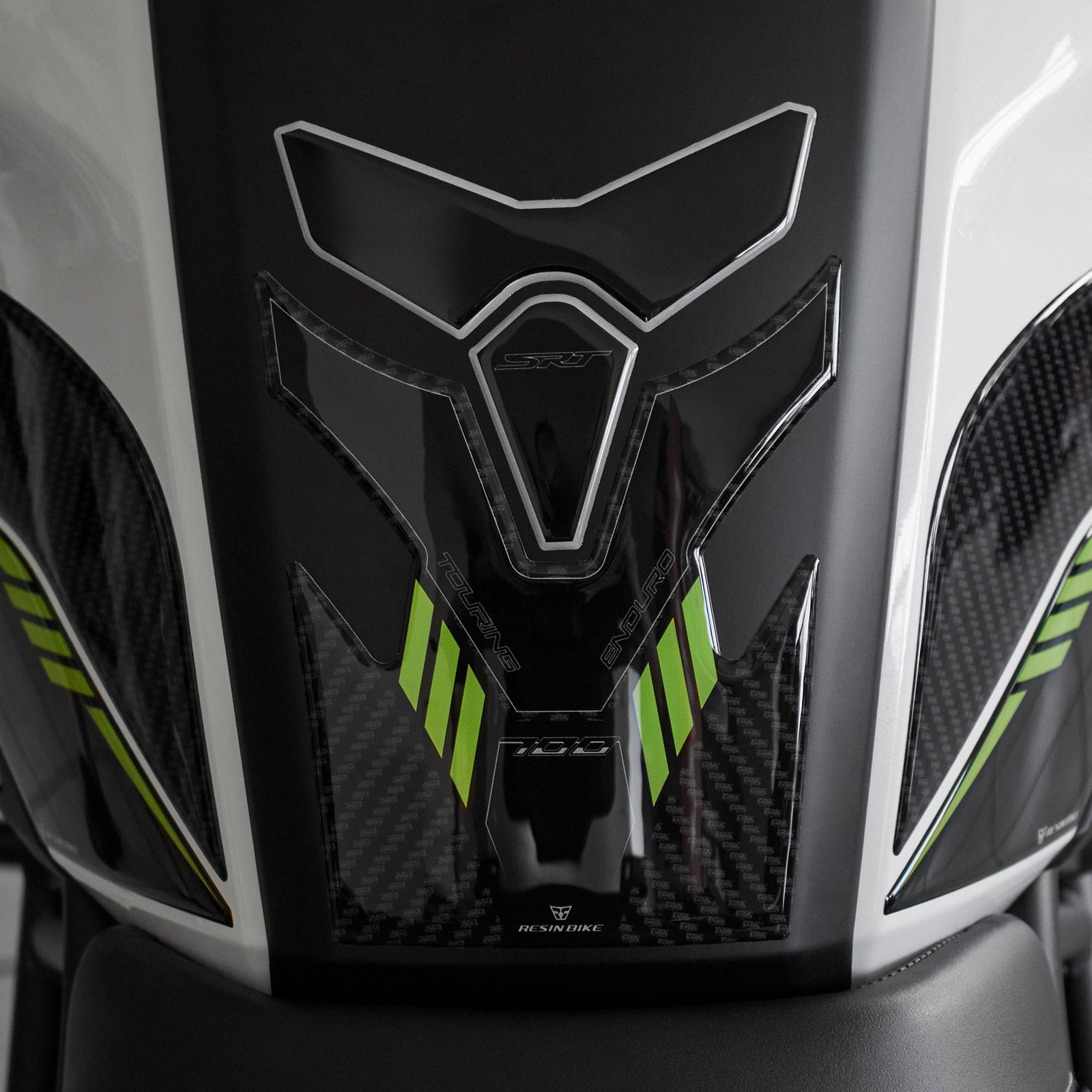 Resin Bike 3D Motorcycle Stickers - Basic Kit | QJMotor SRT 700 X 2024>2025 - Pyramid Motorcycle Accessories