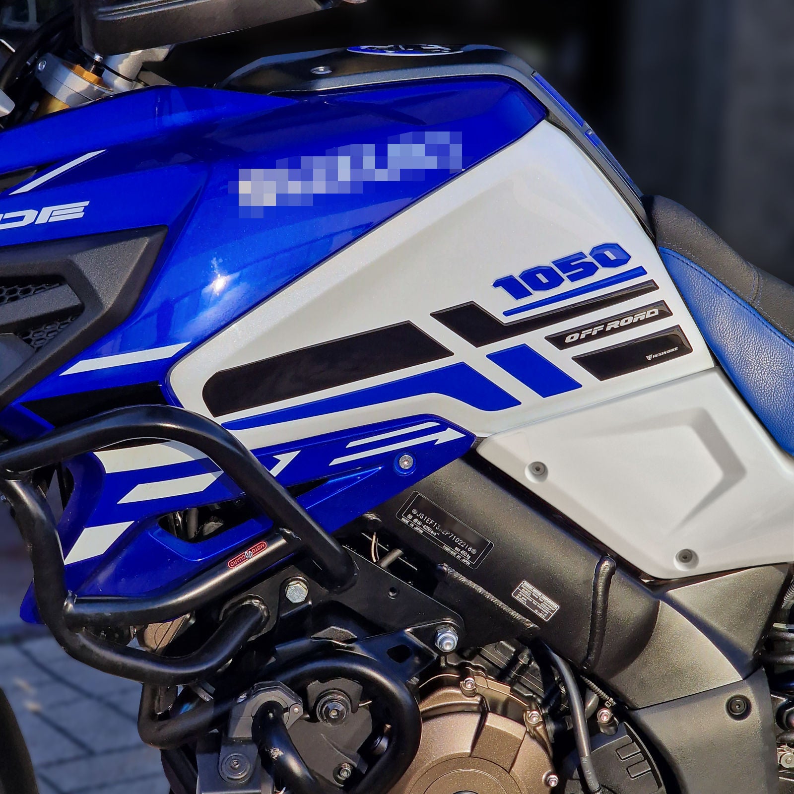 Resin Bike 3D Motorcycle Stickers - Tank Sides | Suzuki V-Strom 1050DE 2023>2024 - Pyramid Motorcycle Accessories