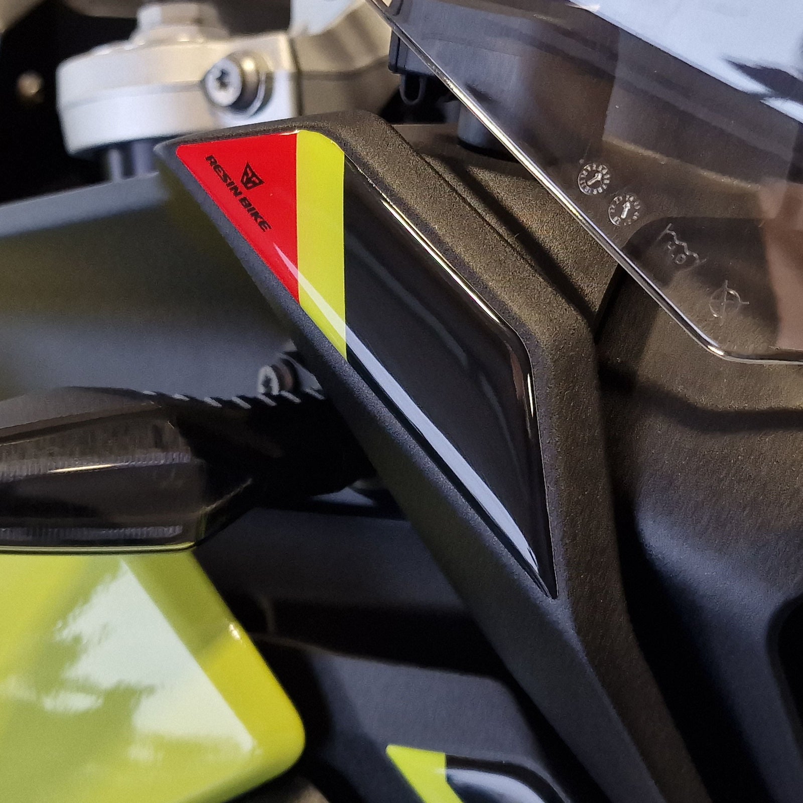 Resin Bike 3D Motorcycle Stickers - Beak | BMW F 900 GS 2024>2026 RB-1000745000005 - Pyramid Motorcycle Accessories