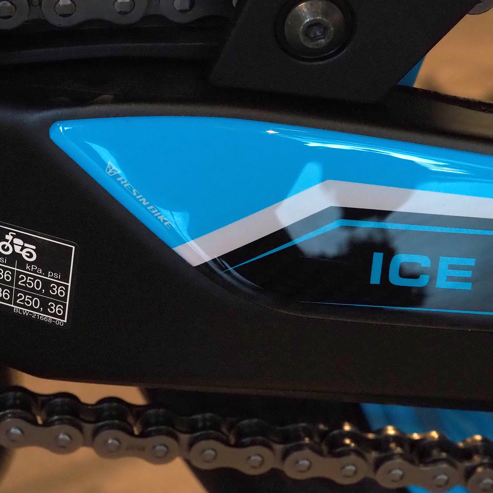Resin Bike 3D Motorcycle Stickers - Swingarm | Yamaha MT-07 2025>Current - Pyramid Motorcycle Accessories