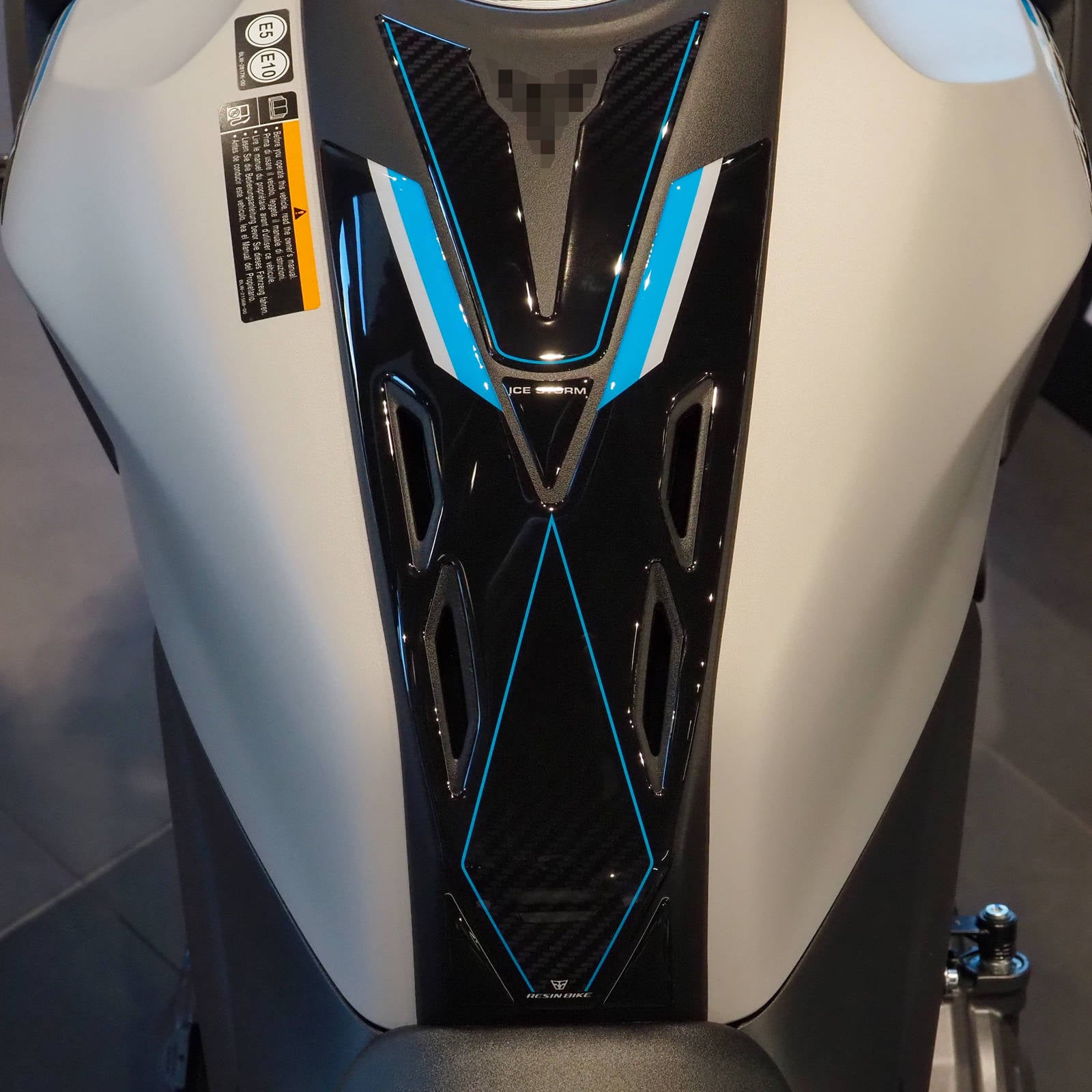Resin Bike 3D Motorcycle Stickers - Tank Kit | Yamaha MT-07 2025>Current - Pyramid Motorcycle Accessories