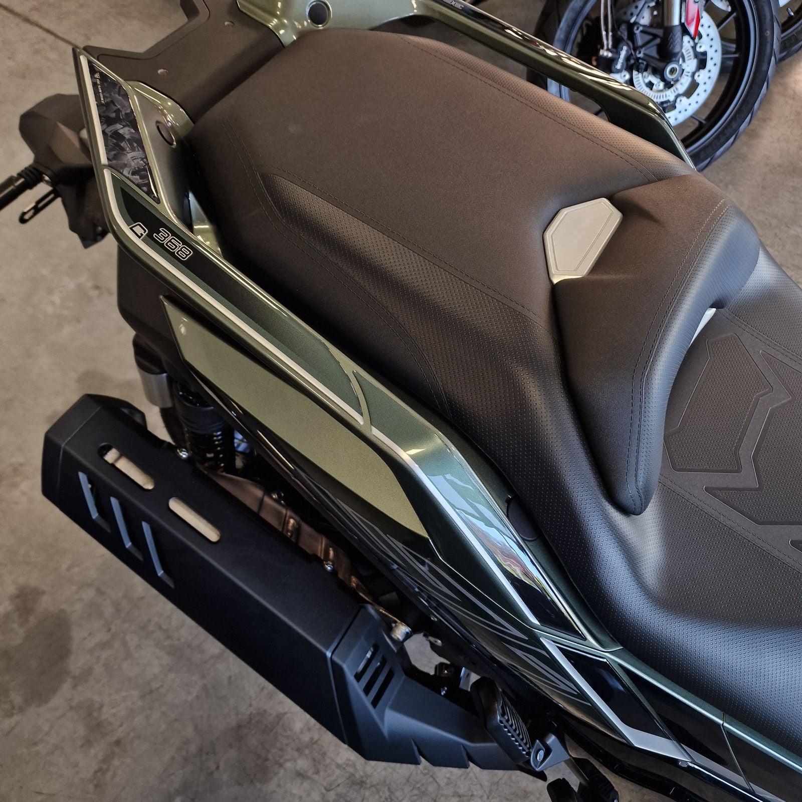 Resin Bike 3D Motorcycle Stickers - Passenger Handles | Zontes ZT368T-G 2025>2026 - Pyramid Motorcycle Accessories