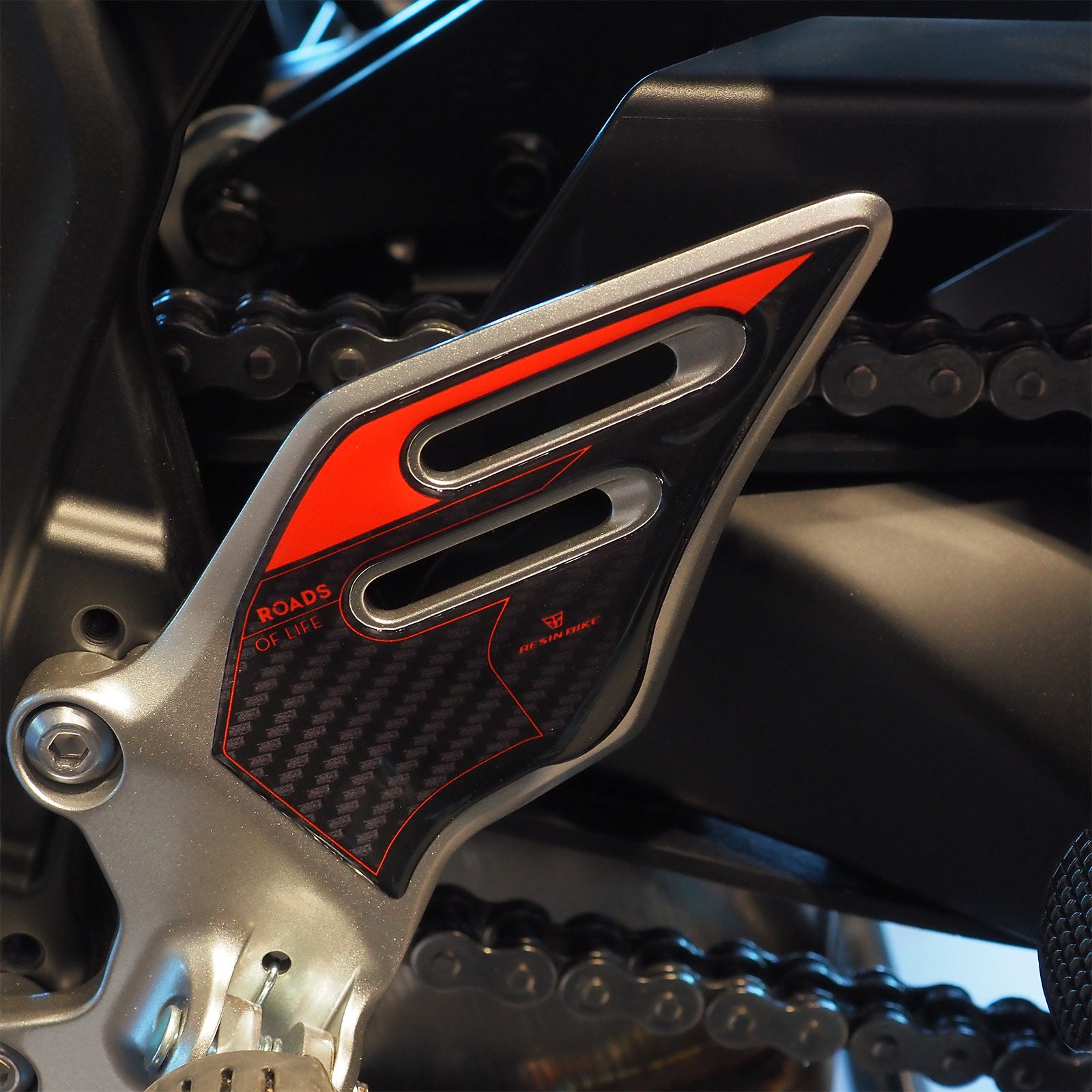 Resin Bike 3D Motorcycle Stickers - Heel Pads | Yamaha Tracer 9 2025>2026 - Pyramid Motorcycle Accessories