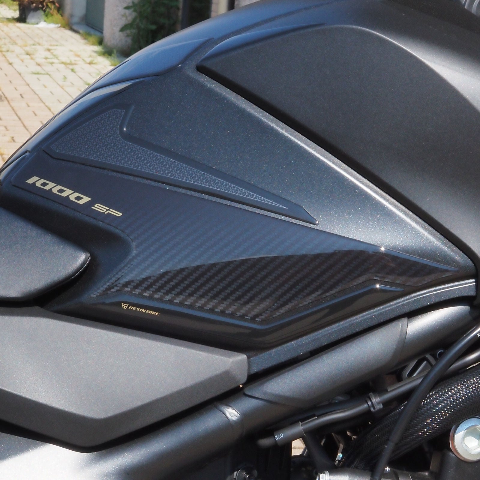 Resin Bike 3D Motorcycle Stickers - Tank Kit | Honda CB1000 Hornet SP 2025>Current - Pyramid Motorcycle Accessories