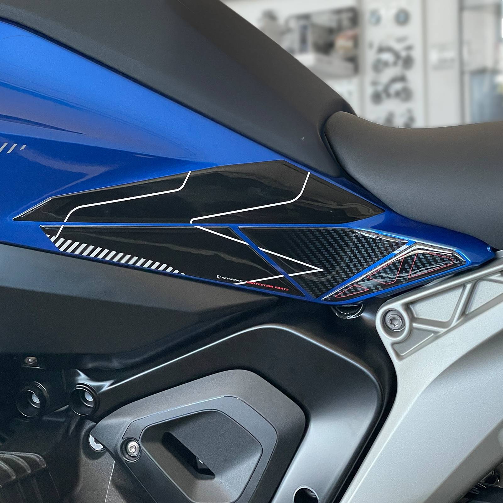 Resin Bike 3D Motorcycle Stickers - Basic Kit | BMWR R 1300 R 2025>2026 - Pyramid Motorcycle Accessories