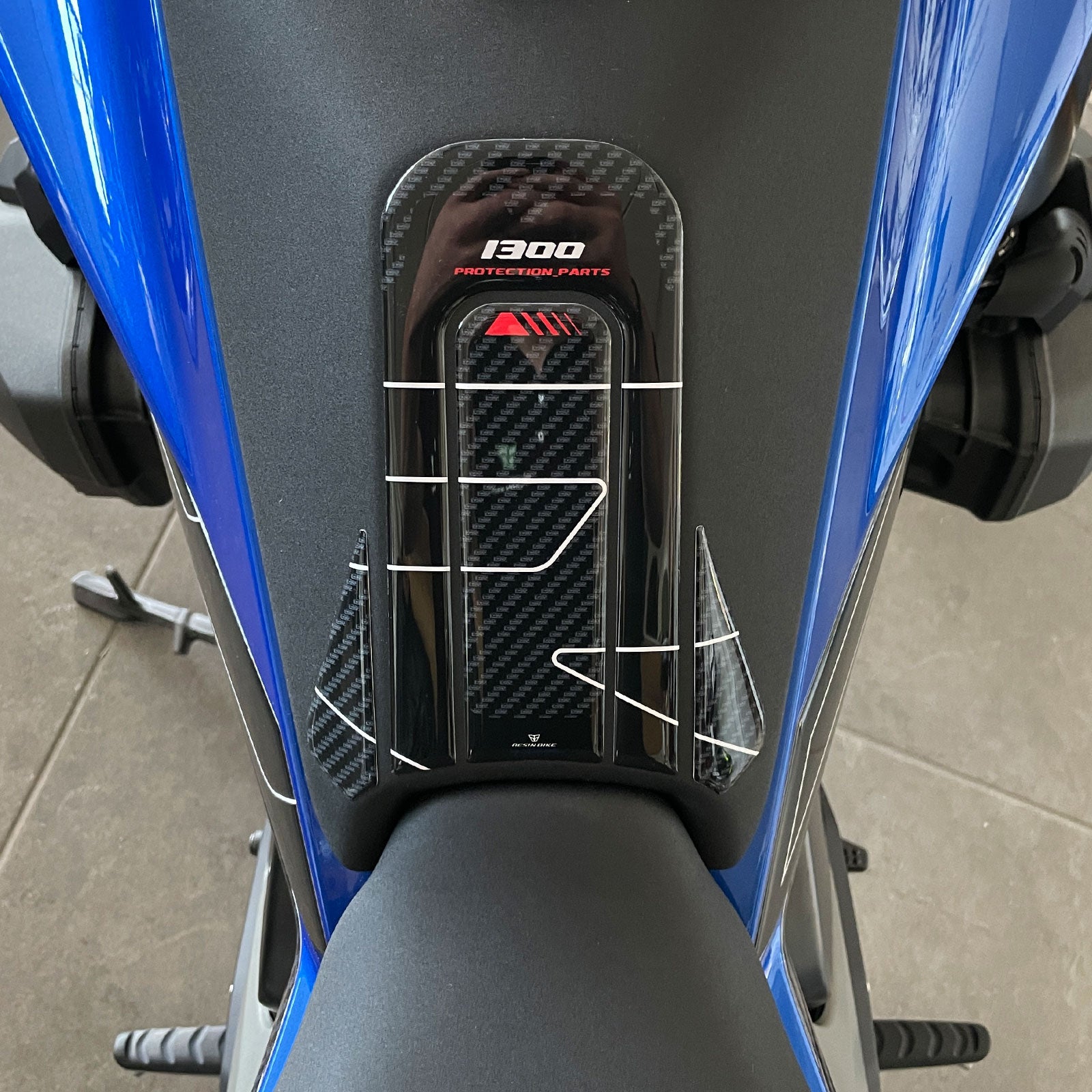 Resin Bike 3D Motorcycle Stickers - Full Kit | BMW R 1300 R 2025>2026 RB-1000786600004 - Pyramid Motorcycle Accessories