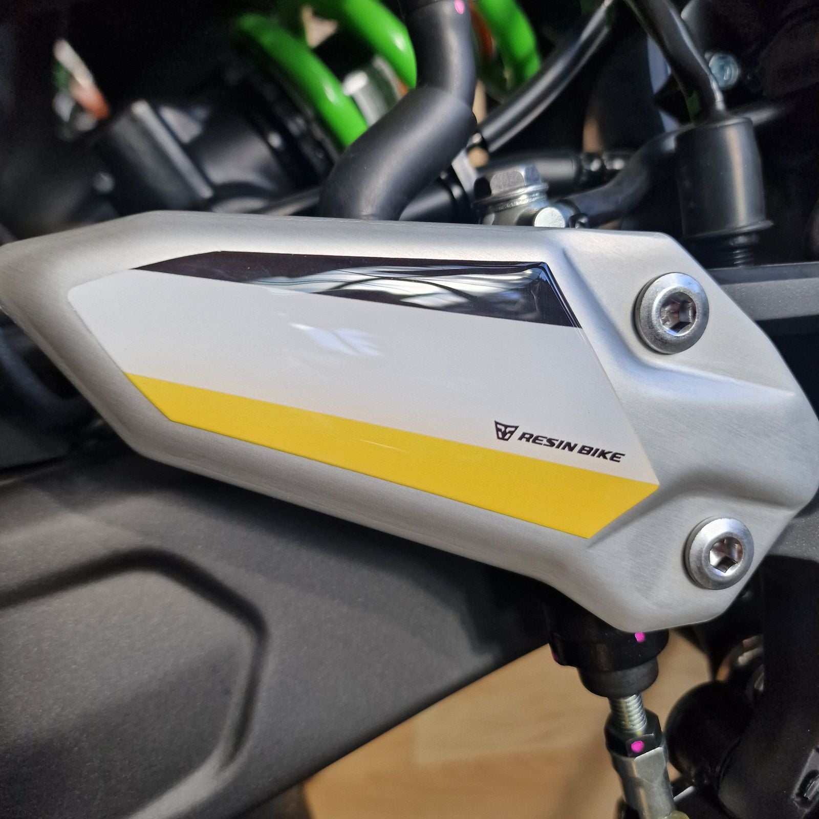 Resin Bike 3D Motorcycle Stickers - Heel Pads | Kawasaki Ninja ZX-4RR 2025>Current - Pyramid Motorcycle Accessories