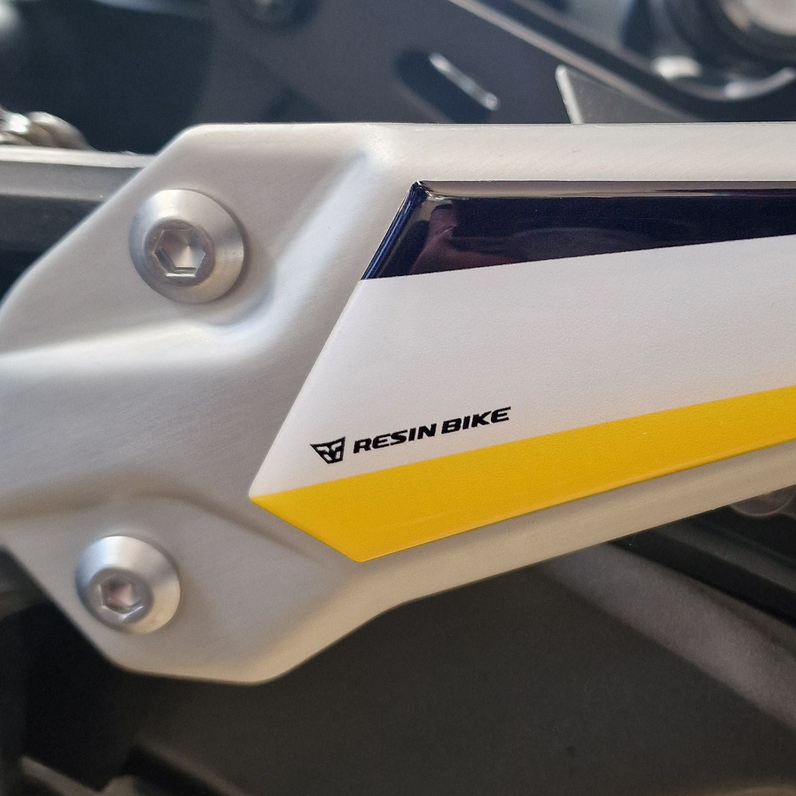 Resin Bike 3D Motorcycle Stickers - Heel Pads | Kawasaki Ninja ZX-4RR 2025>Current - Pyramid Motorcycle Accessories