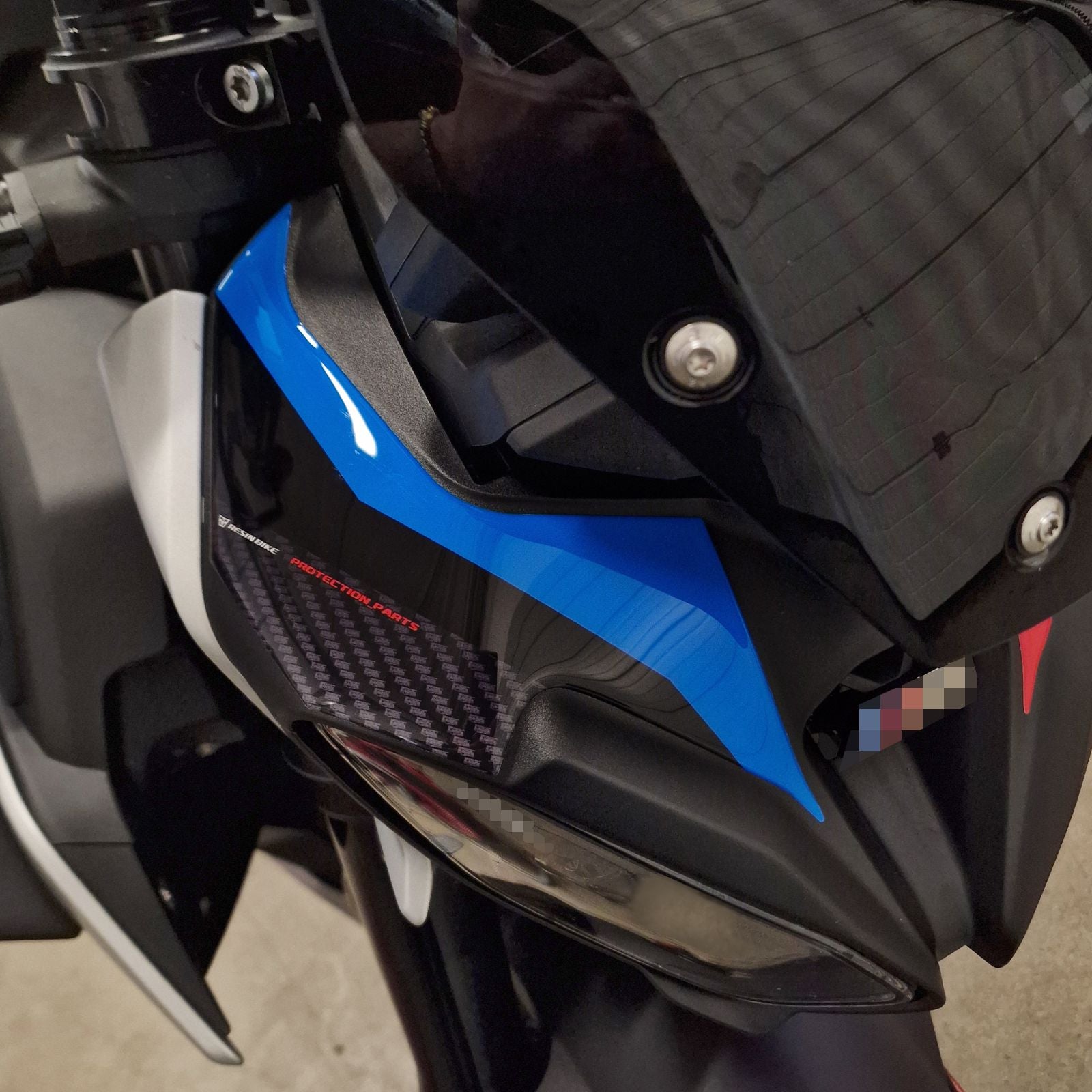 Resin Bike 3D Motorcycle Stickers - Front Fender | BMW S 1000 R / M 1000 R 2025>2026 - Pyramid Motorcycle Accessories