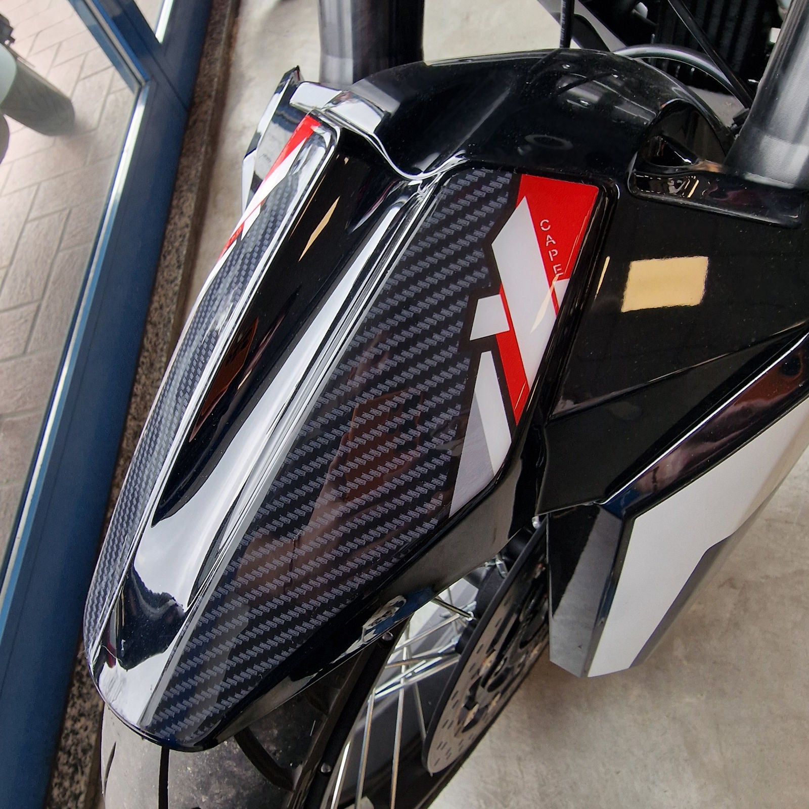 Resin Bike 3D Motorcycle Stickers - Front Fender | Moto Guzzi X-Cape 1200 2025>2026 - Pyramid Motorcycle Accessories