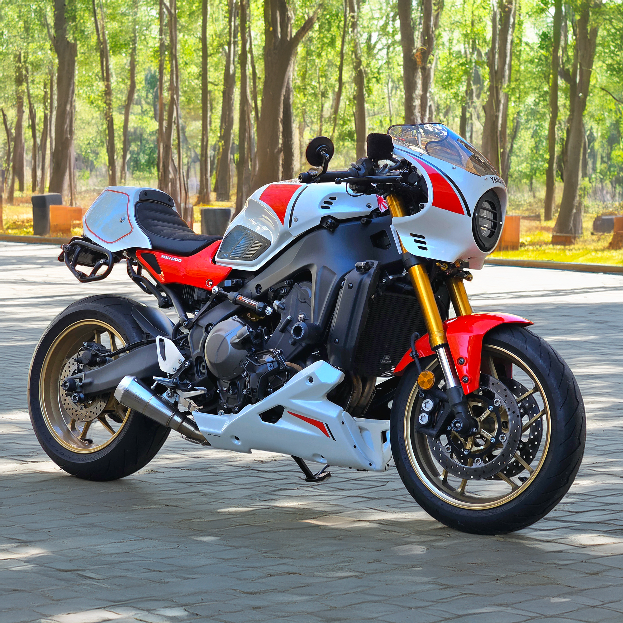 Pyramid Belly Pan | Silky White | Yamaha XSR 900 2022>Current