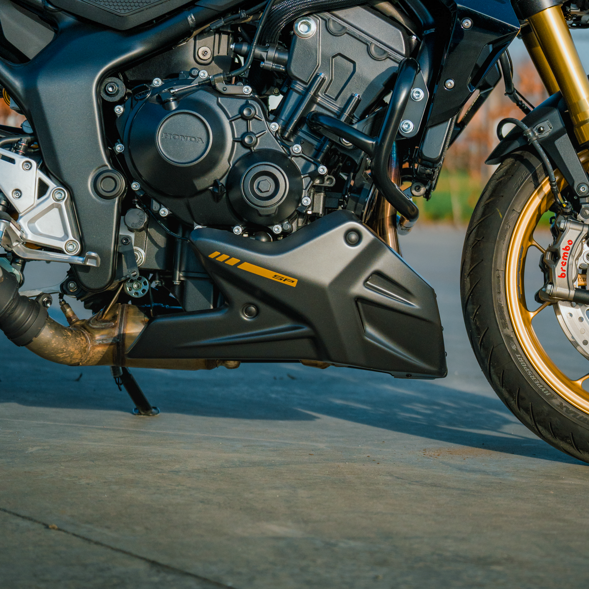 Pyramid Belly Pan | SP Colours | Honda CB1000 Hornet inc SP 2025>Current - Pyramid Motorcycle Accessories