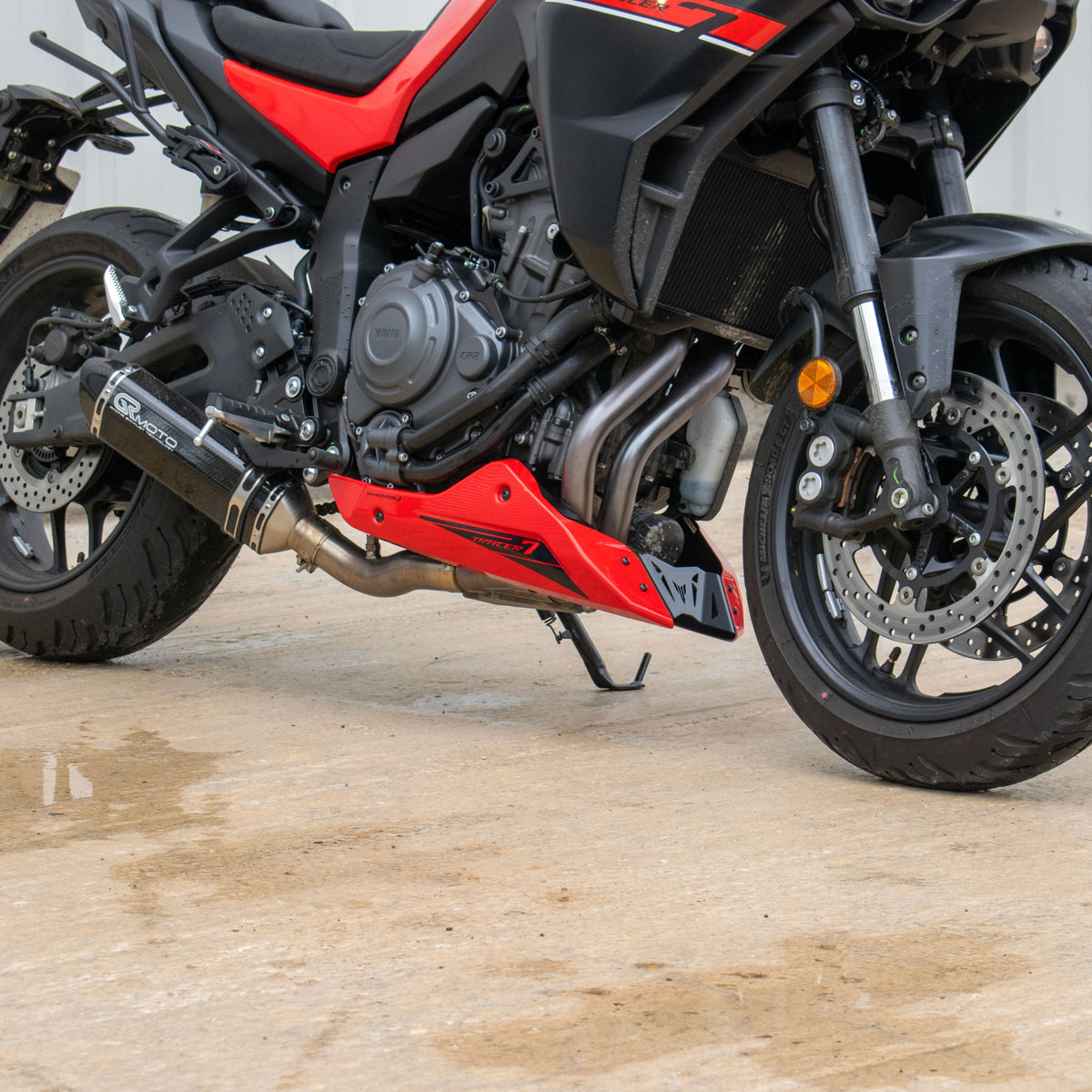 Pyramid Belly Pan | Redline | Yamaha Tracer 7/GT 2021>Current - Pyramid Motorcycle Accessories