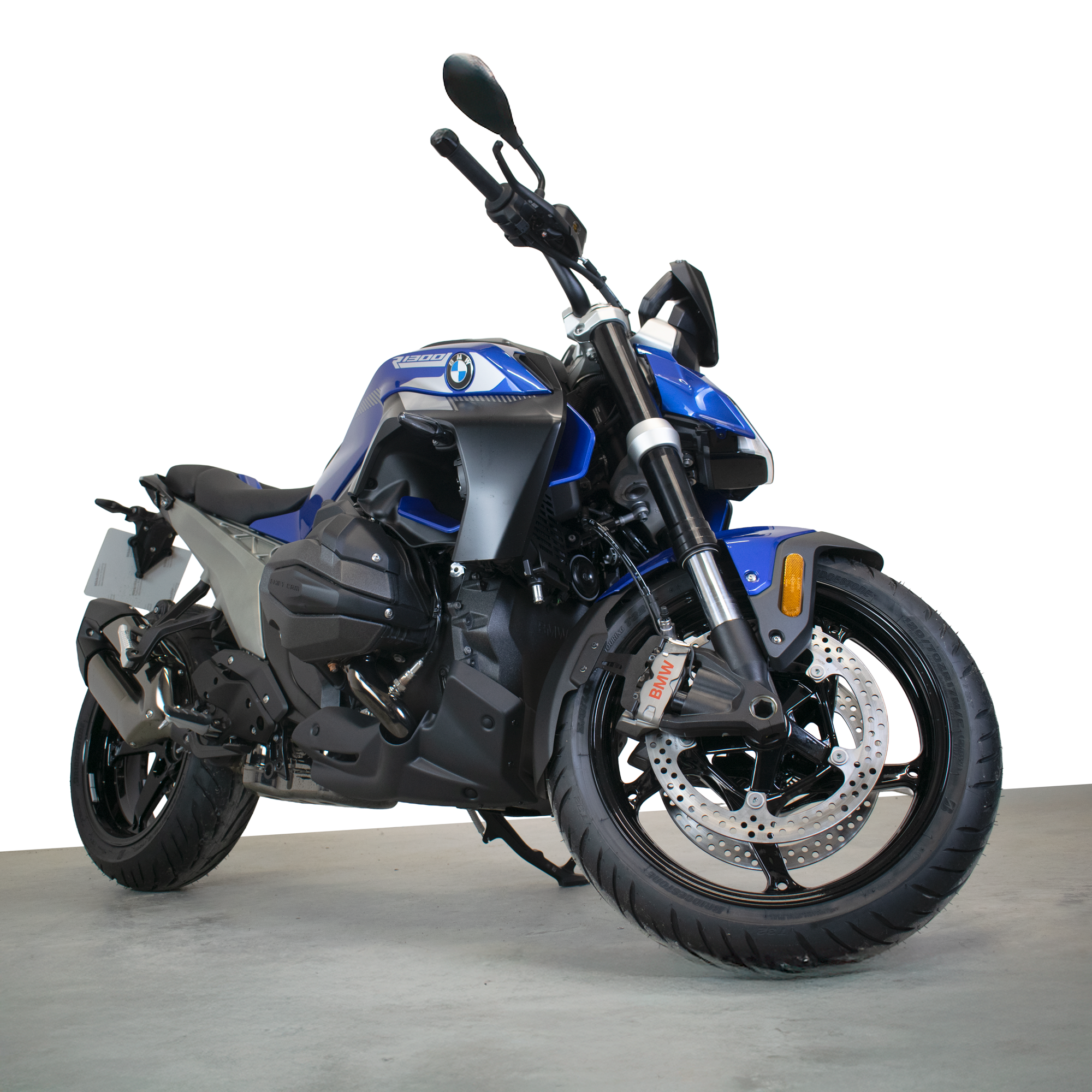 Pyramid Belly Pan | Light White | BMW R 1300 R 2025>Current - Pyramid Motorcycle Accessories
