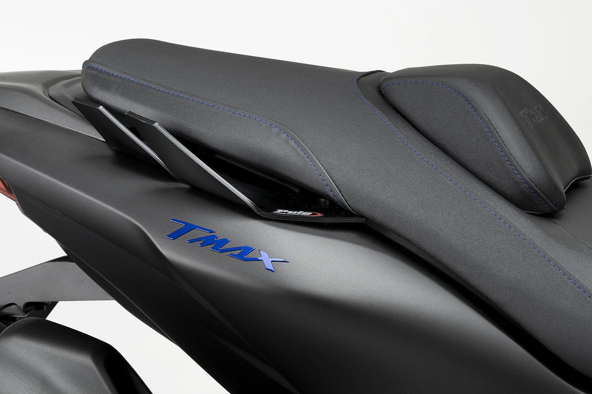Puig Seat Cowl Spoilers | Gloss Black | Yamaha TMAX 560 inc. TECH MAX 2022>Current - Pyramid Motorcycle Accessories