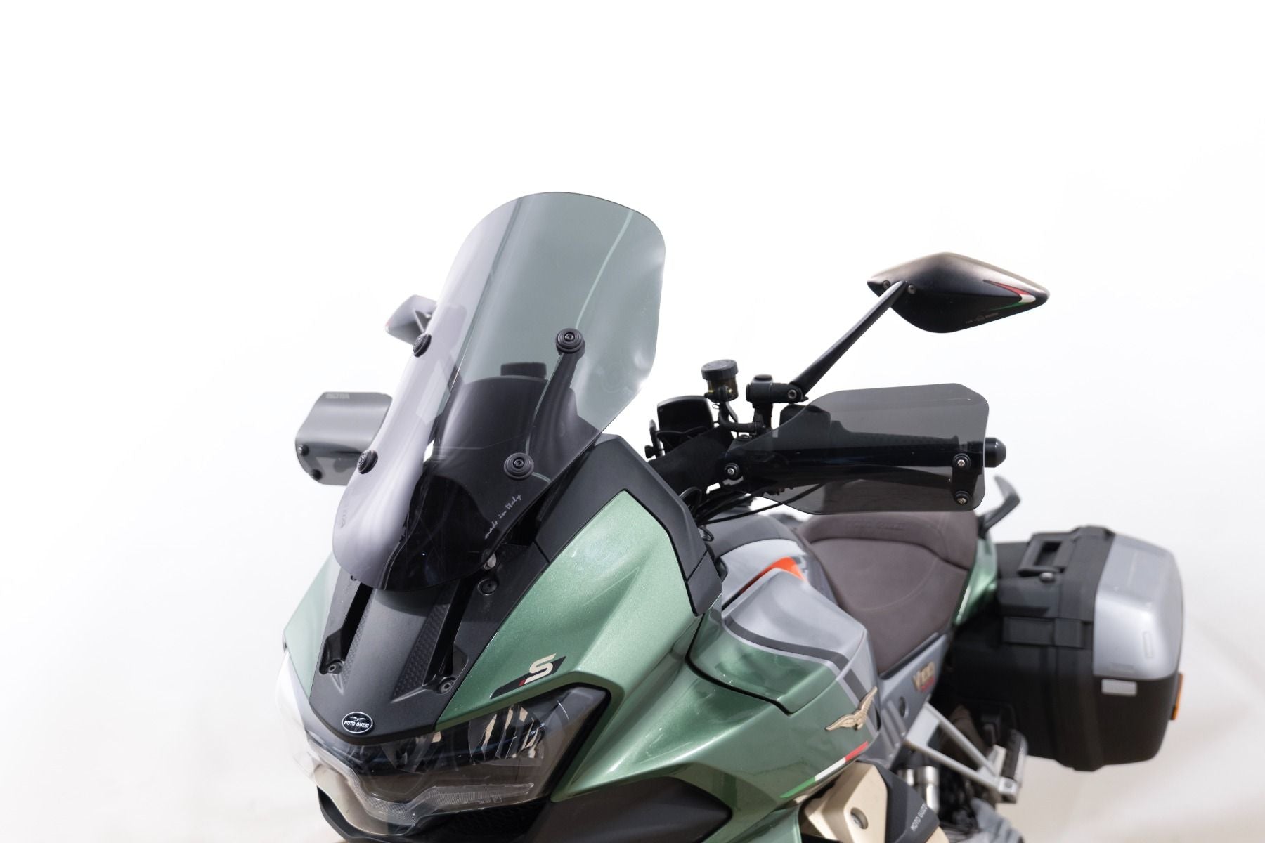 Isotta Low Screen | Moto Guzzi V100 Mandello 2023>Current - Pyramid Motorcycle Accessories