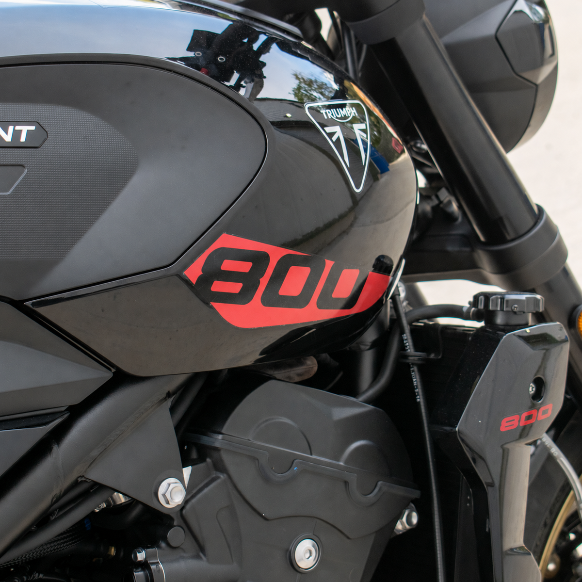 Pyramid Decals | Red Tank Decals | Triumph Trident 800 2026>Current