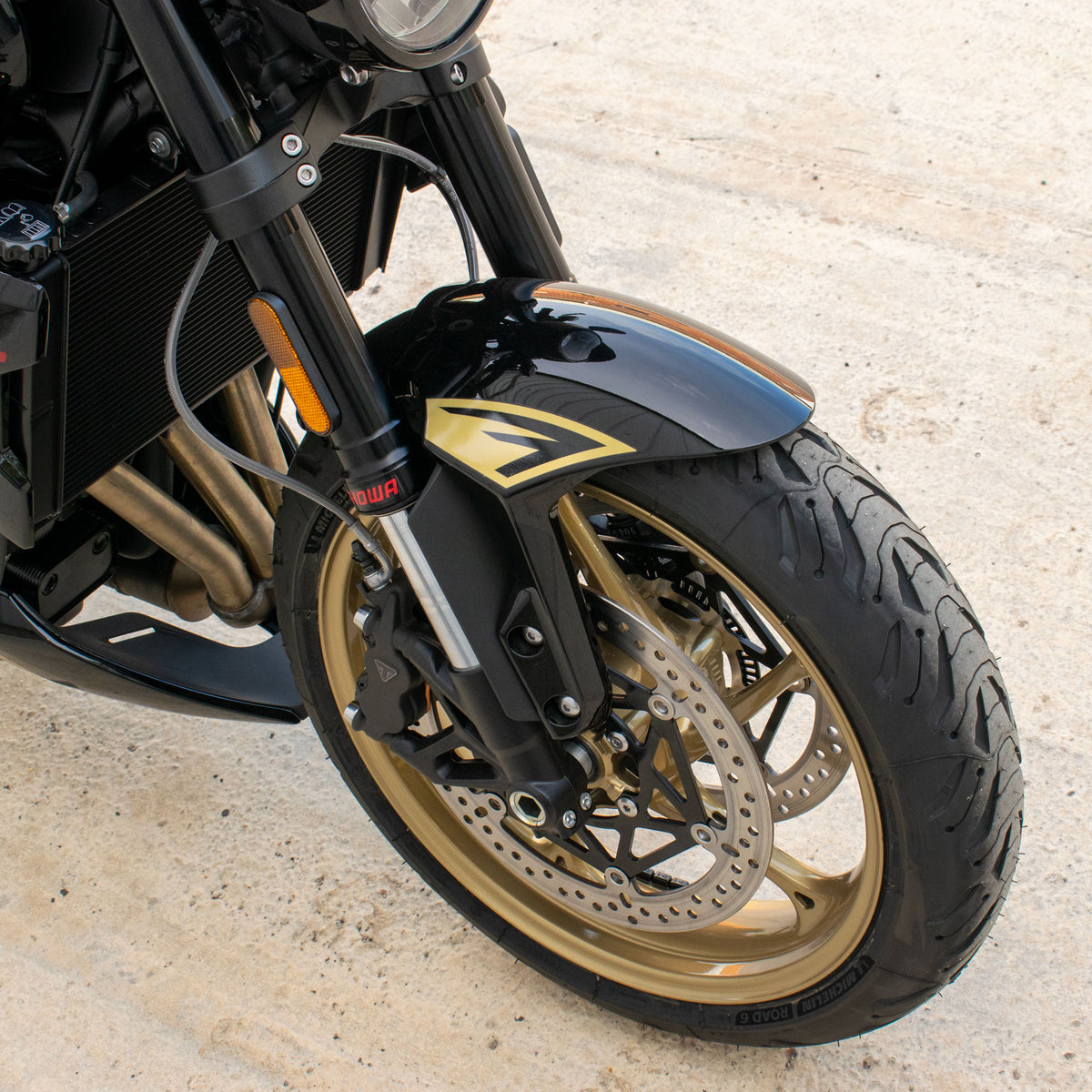Pyramid Decals | Gold Front Mudguard Decals | Triumph Trident 800 2026>Current