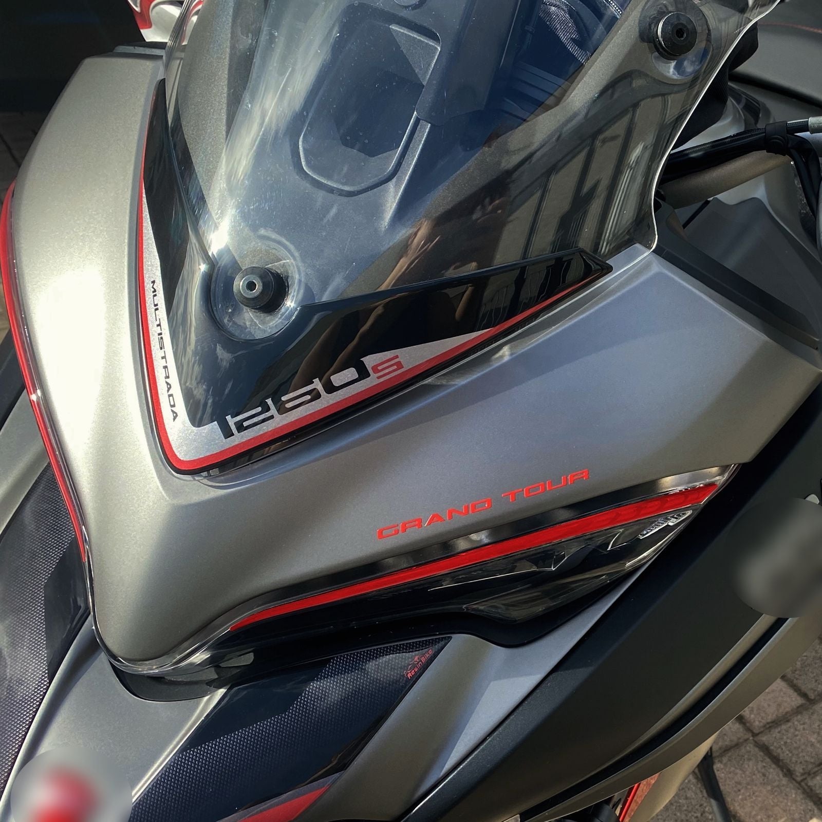 Resin Bike 3D Motorcycle Stickers - Windshield | Ducati Multistrada 1260 S 2018>2020 - Pyramid Motorcycle Accessories