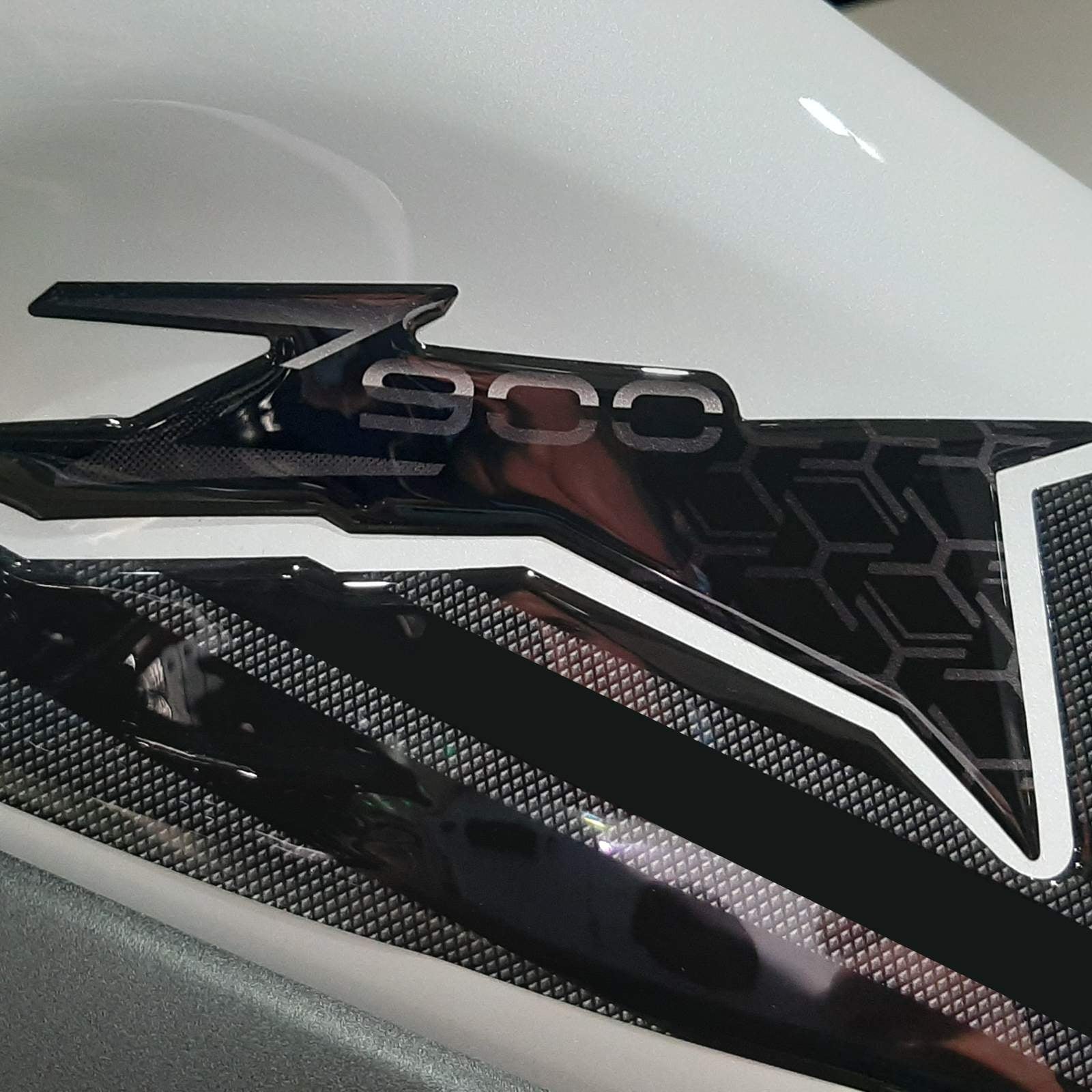 Resin Bike 3D Motorcycle Stickers - Tank Sides | Kawasaki Z 900 2021>2024 RB-1000149600009 - Pyramid Motorcycle Accessories