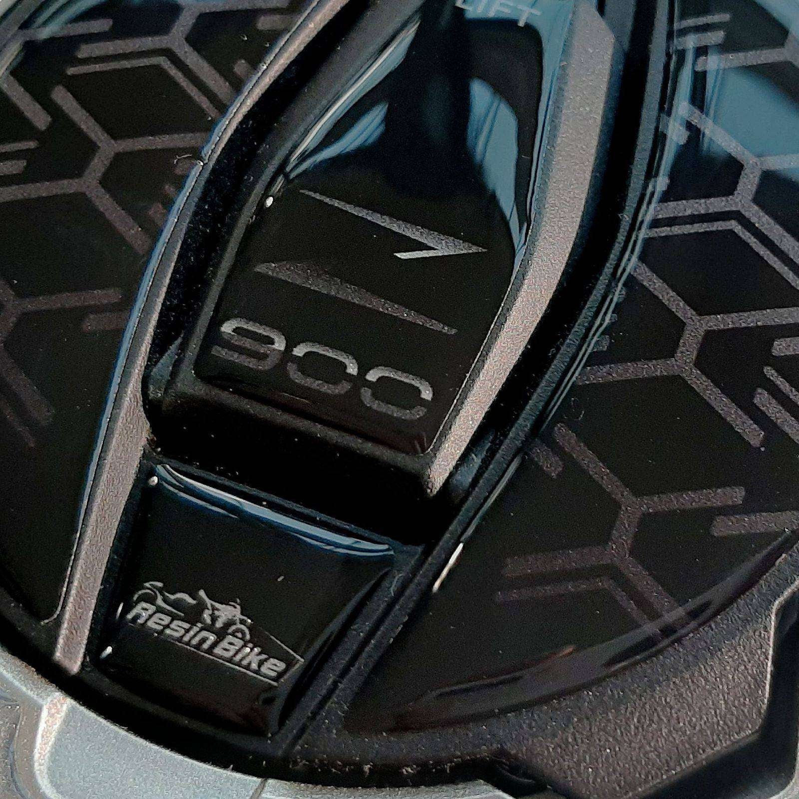 Resin Bike 3D Motorcycle Stickers - Fuel Cap | Kawasaki Z 900 2021>2024 - Pyramid Motorcycle Accessories