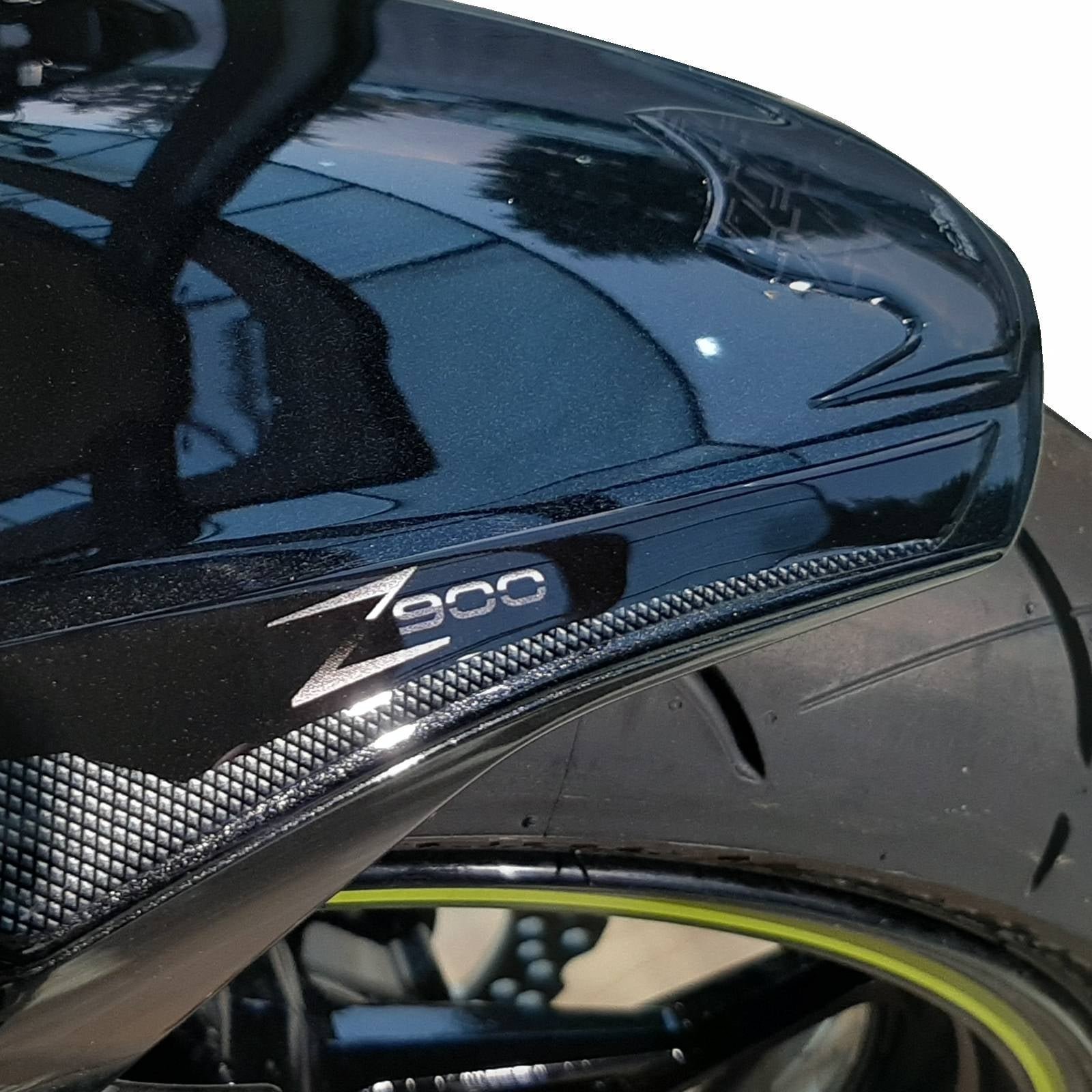 Resin Bike 3D Motorcycle Stickers - Front Fender | Kawasaki Z 900 2021>2024 - Pyramid Motorcycle Accessories