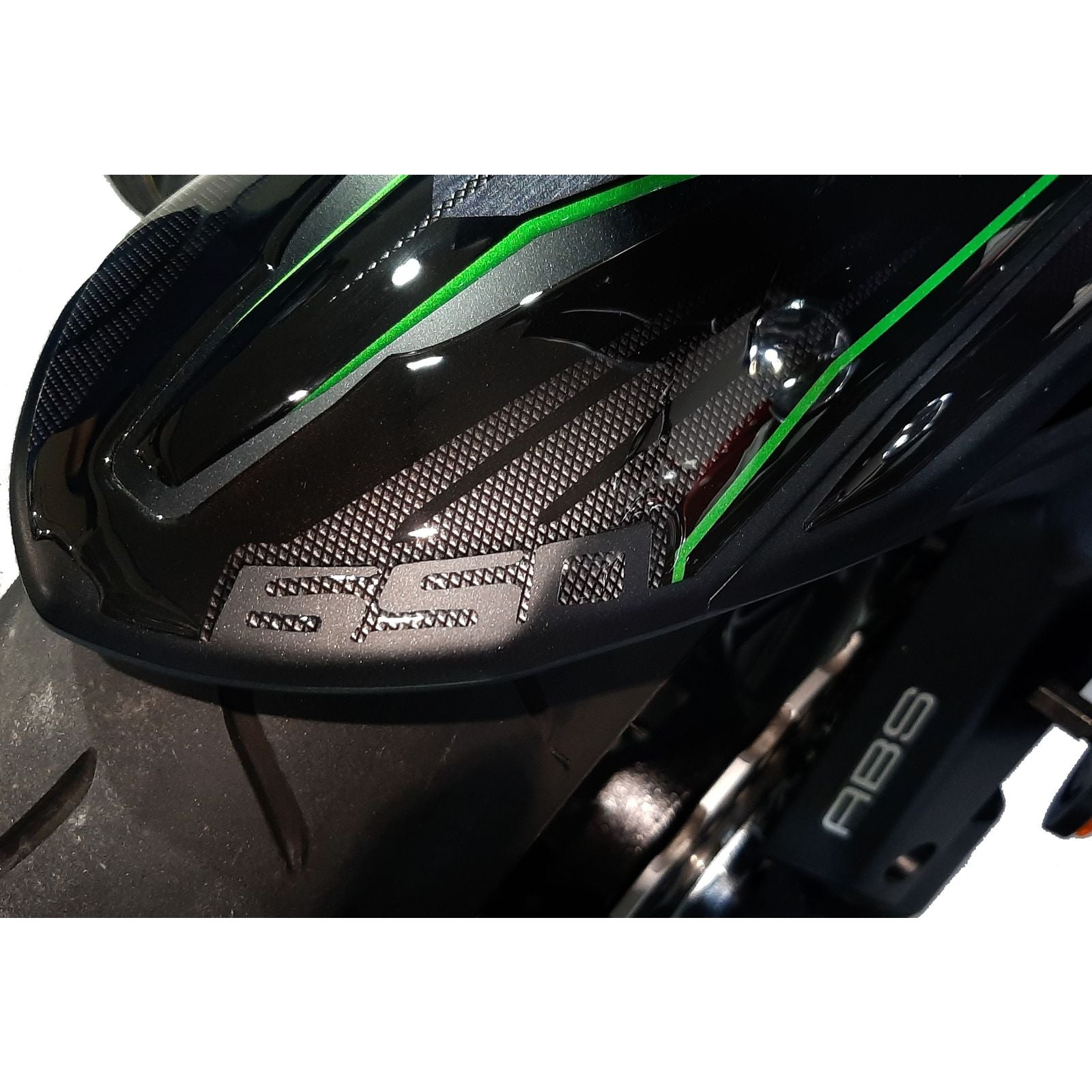 Resin Bike 3D Motorcycle Stickers - Front Fender | Kawasaki Versys 650 2017>2021 - Pyramid Motorcycle Accessories