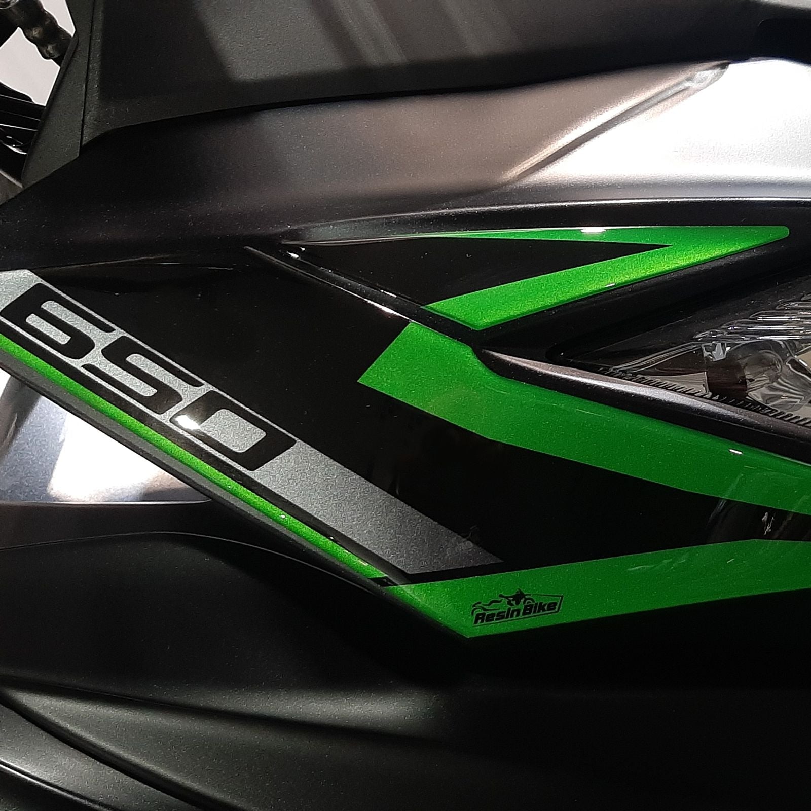 Resin Bike 3D Motorcycle Stickers - Front Fender | Kawasaki Versys 650 2017>2021 RB-1000151300003 - Pyramid Motorcycle Accessories