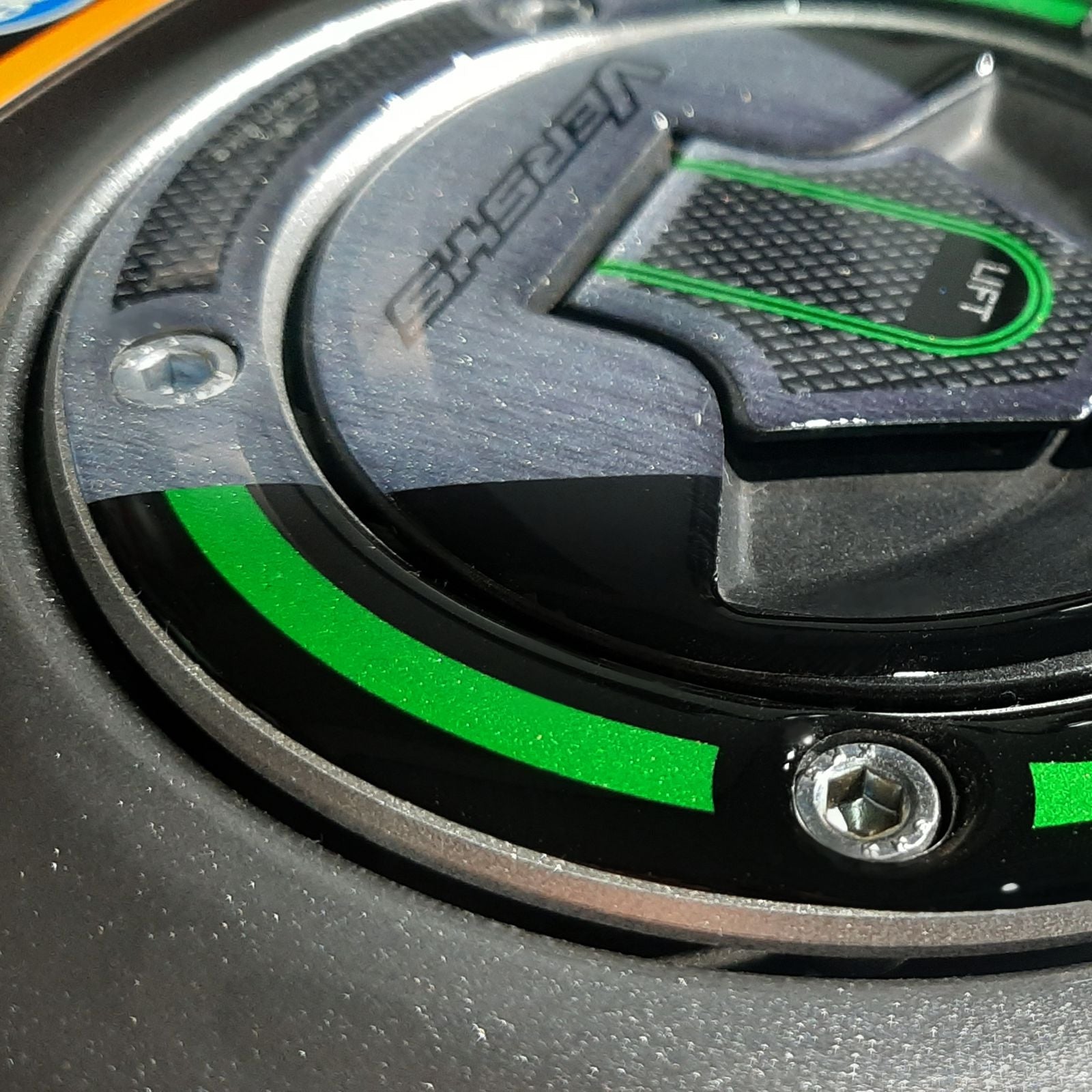Resin Bike 3D Motorcycle Stickers - Fuel Cap | Kawasaki Versys 650 2017>2021 - Pyramid Motorcycle Accessories