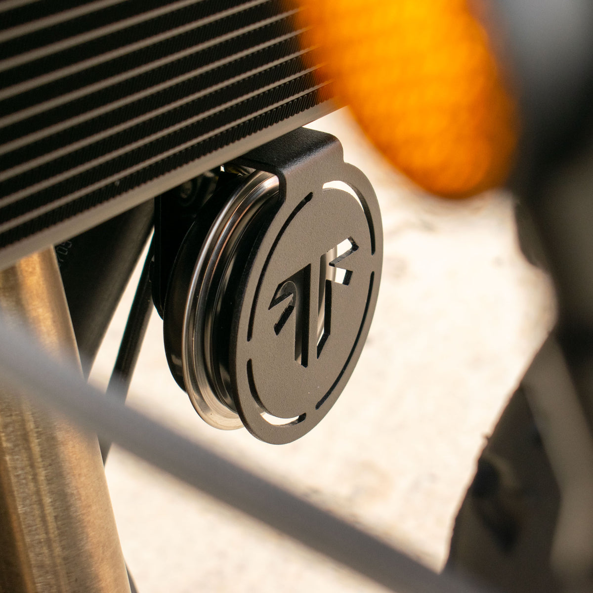 Pyramid Horn Cover | Black | Triumph Trident 800 2026>Current