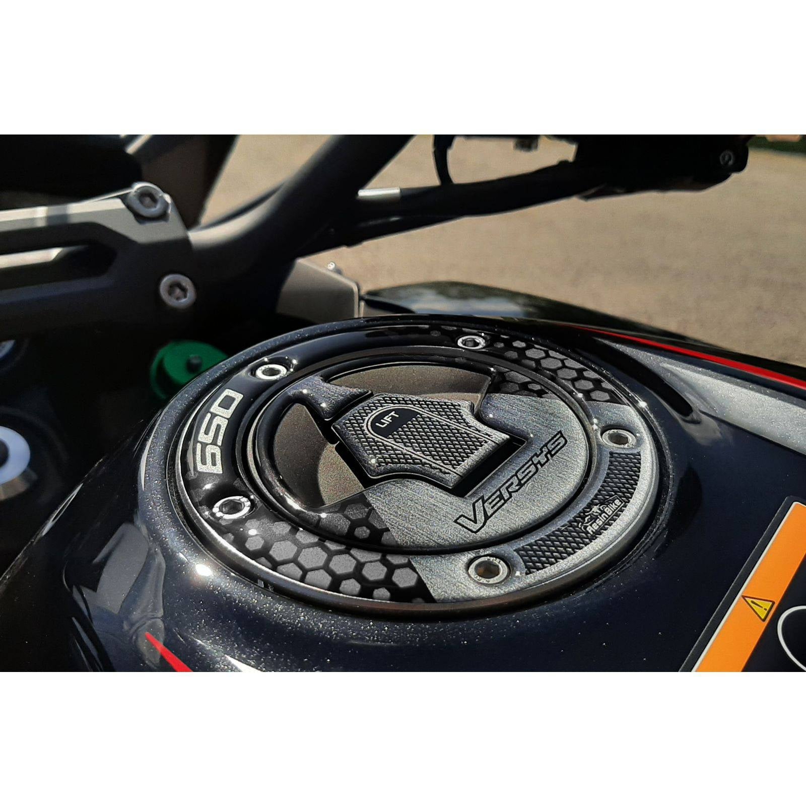 Resin Bike 3D Motorcycle Stickers - Fuel Cap | Kawasaki Versys 650 2017>2021 RB-1000437600001 - Pyramid Motorcycle Accessories