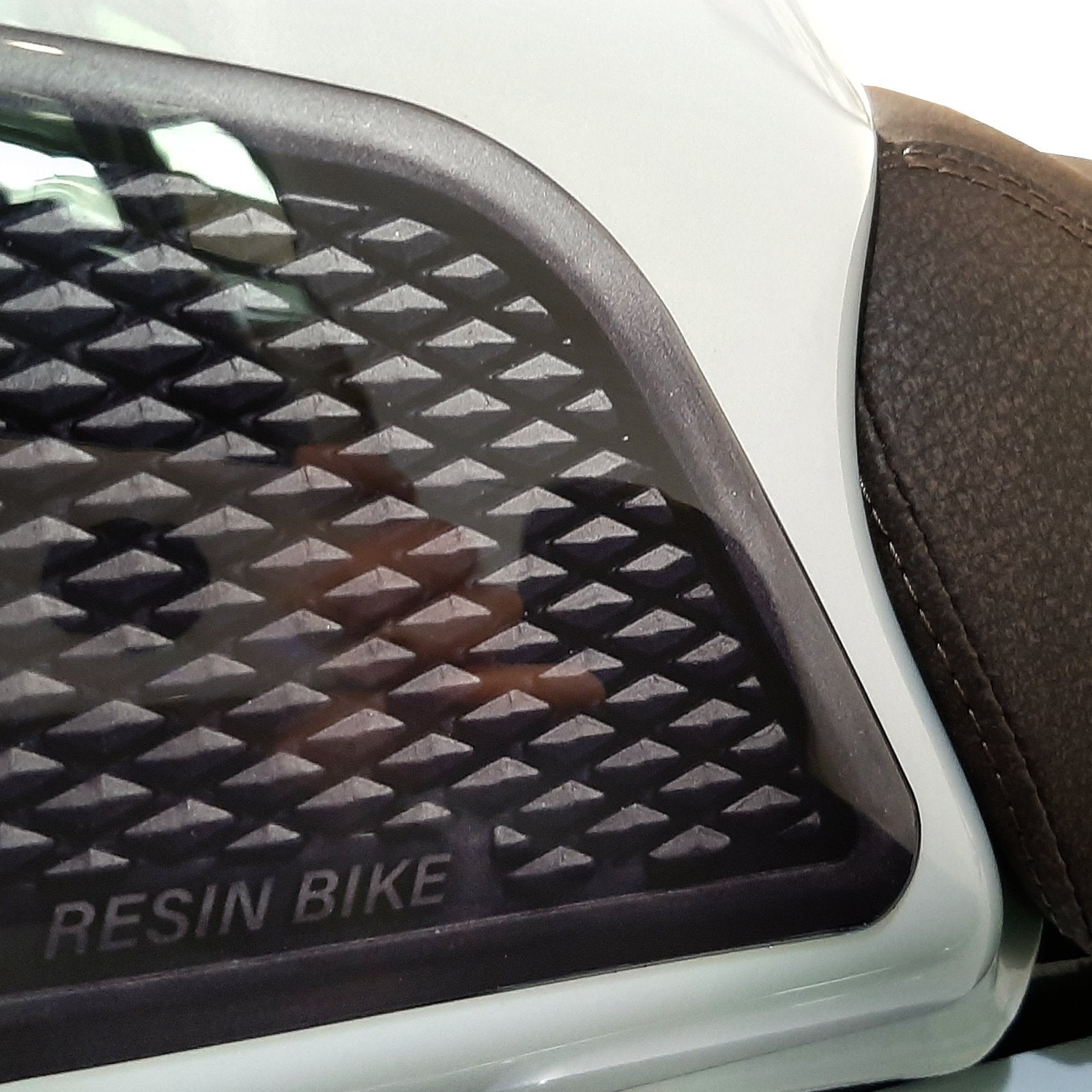 Resin Bike 3D Motorcycle Stickers - Tank Sides | Moto Guzzi V7 2021>Current RB-1000451900002 - Pyramid Motorcycle Accessories