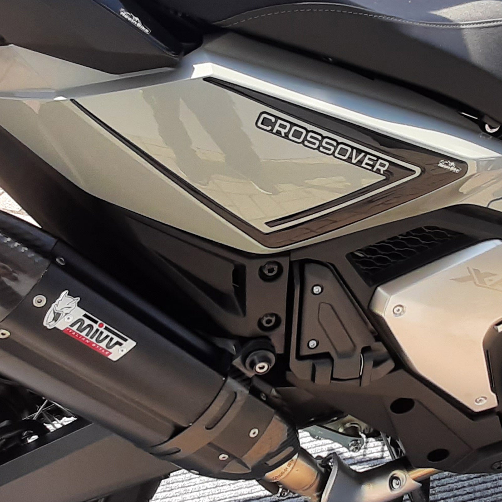Resin Bike 3D Motorcycle Stickers - Tank Sides | Honda X-Adv 2021>2024 RB-1000441200006 - Pyramid Motorcycle Accessories