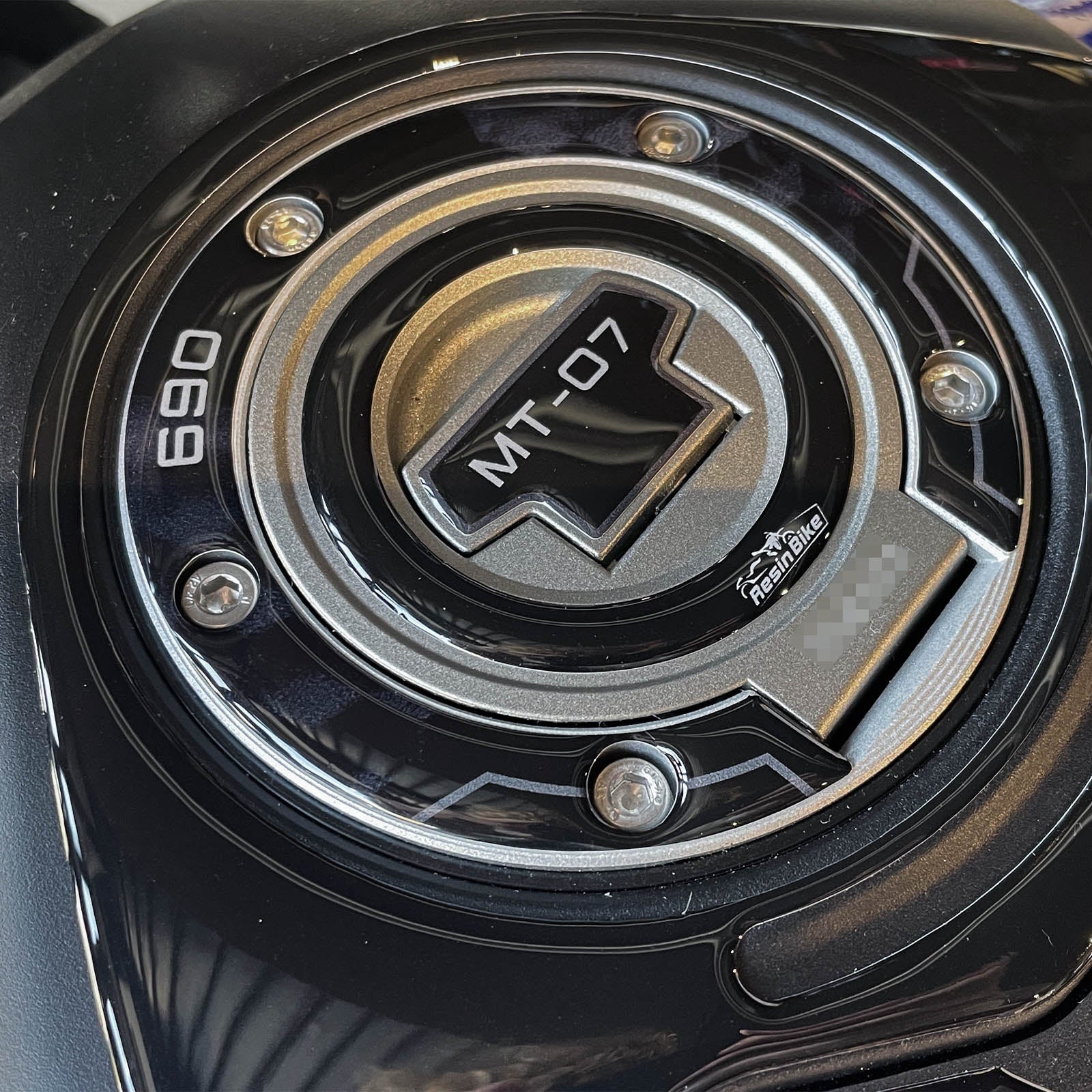 Resin Bike 3D Motorcycle Stickers - Fuel Cap | Yamaha MT-07 2021>2024 RB-1000458500007 - Pyramid Motorcycle Accessories