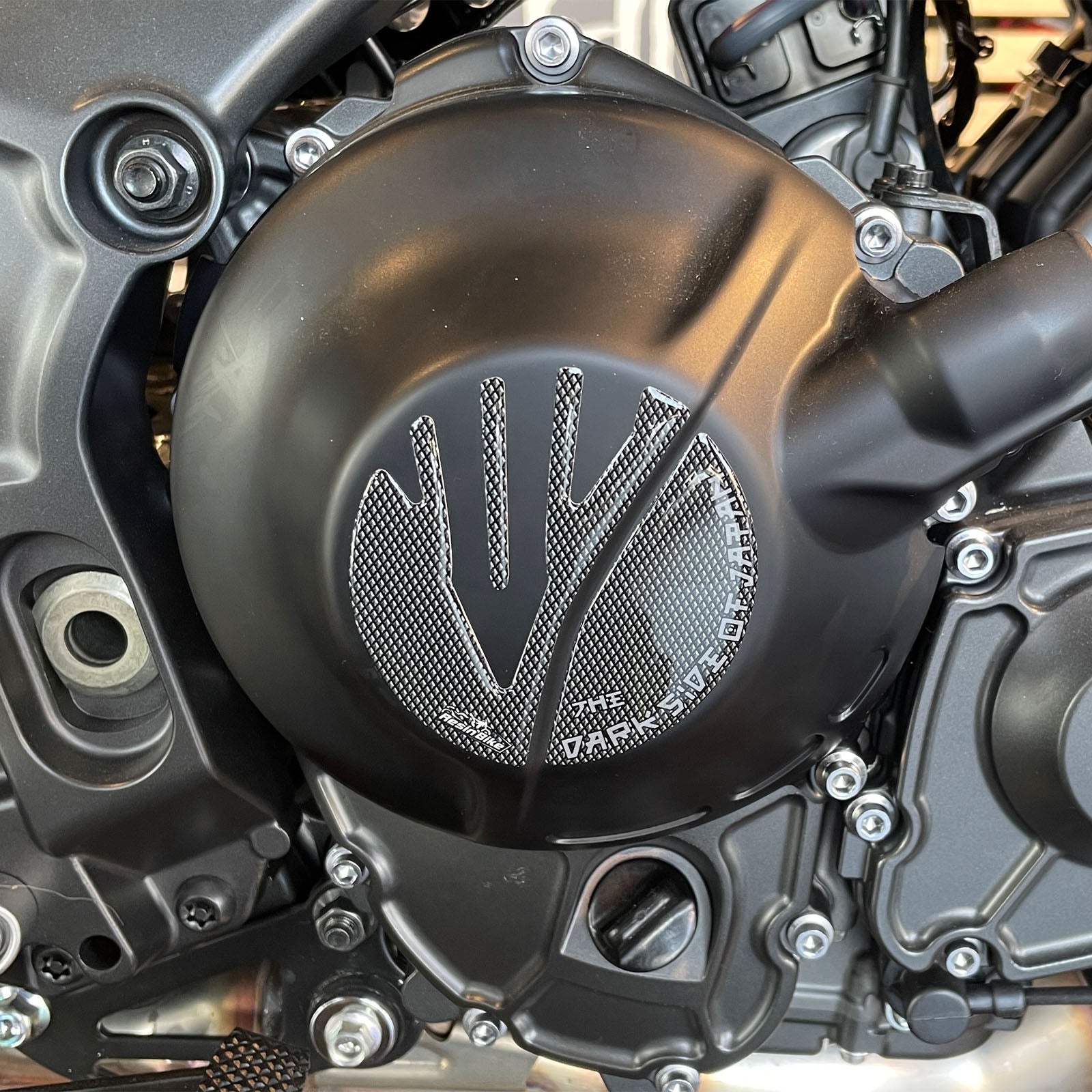 Resin Bike 3D Motorcycle Stickers - Variator Cover | Yamaha MT-09 2021>2023 - Pyramid Motorcycle Accessories