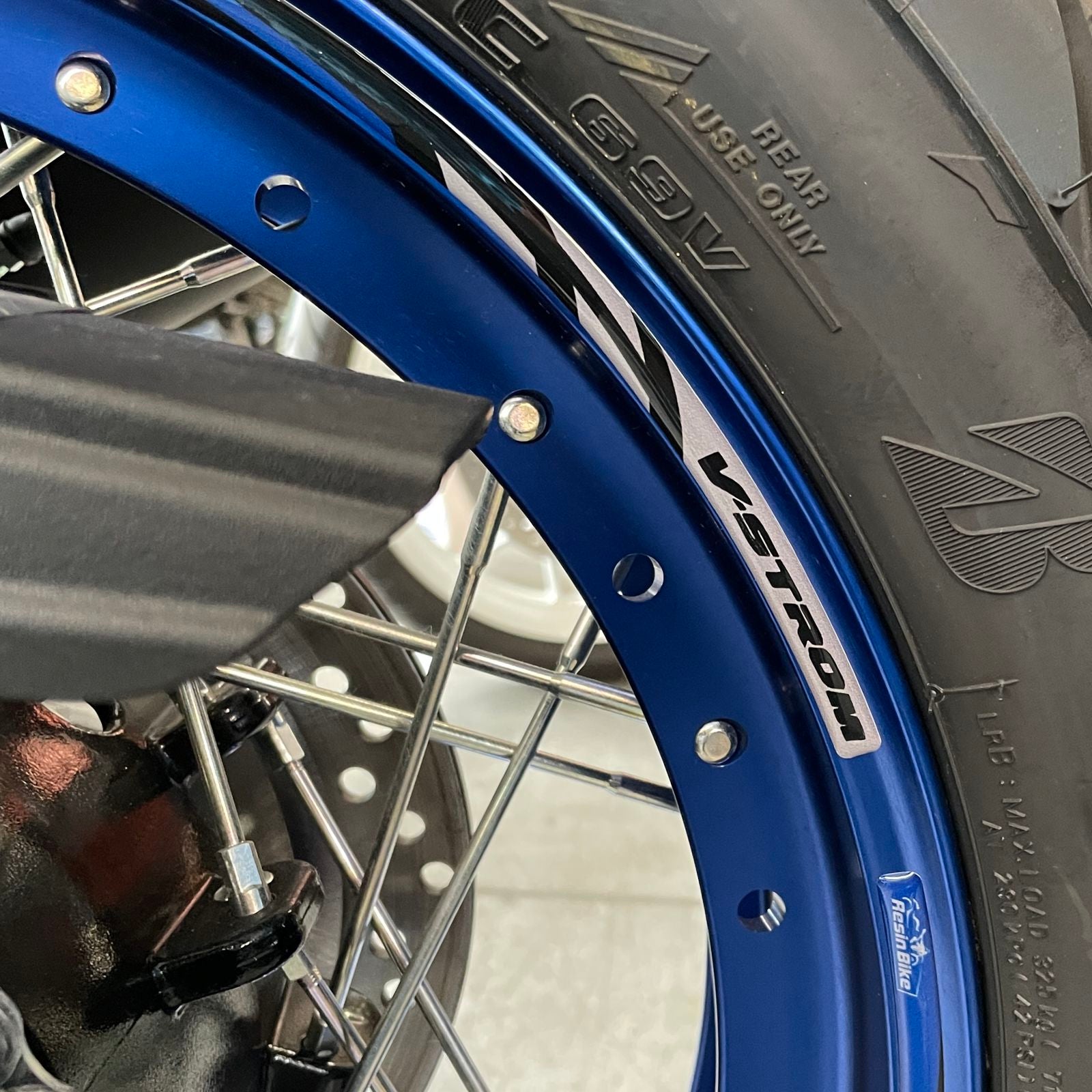 Resin Bike 3D Motorcycle Stickers - Wheels| Suzuki V-Strom 1050 / 1050XT 2020>2023RB-1000459800007 - Pyramid Motorcycle Accessories
