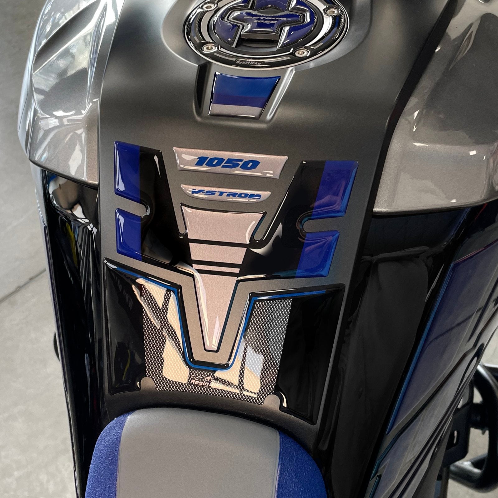 Resin Bike 3D Motorcycle Stickers - Tank Pad | Suzuki V-Strom 1050/1050XT 2020>2023 - Pyramid Motorcycle Accessories
