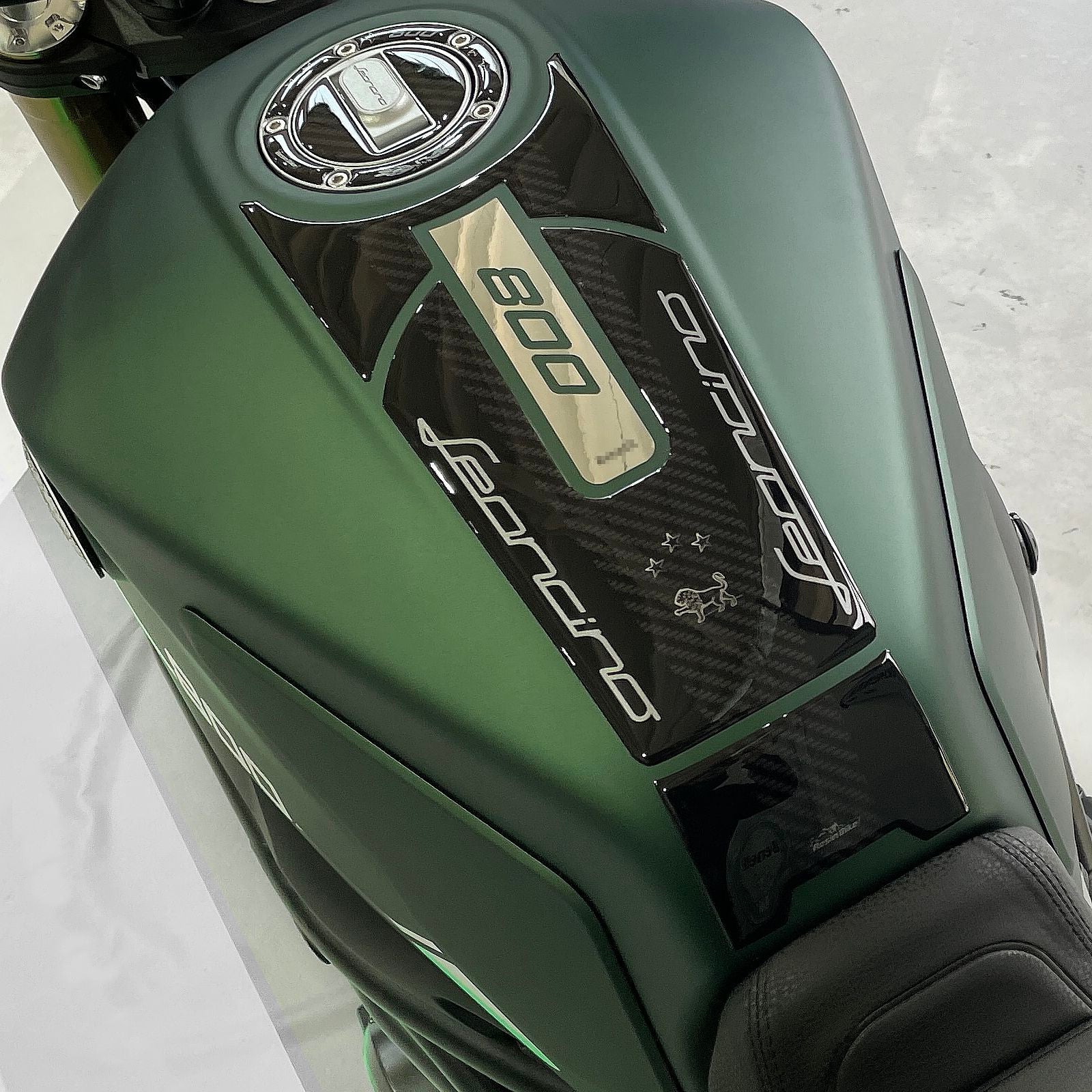 Resin Bike 3D Motorcycle Stickers - Tank Pad | Benelli Leoncino 800/Trail 2022>2025 - Pyramid Motorcycle Accessories