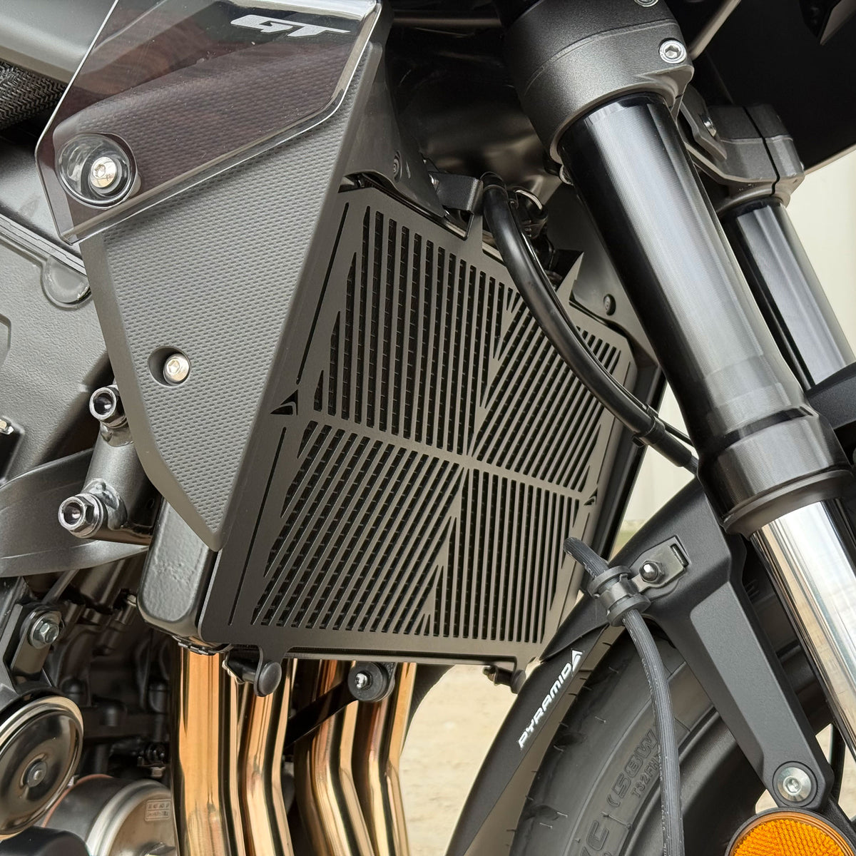 Pyramid Radiator Guard | Matte Black | Honda CB1000 Hornet / CB1000 GT 2025>Current - Pyramid Motorcycle Accessories