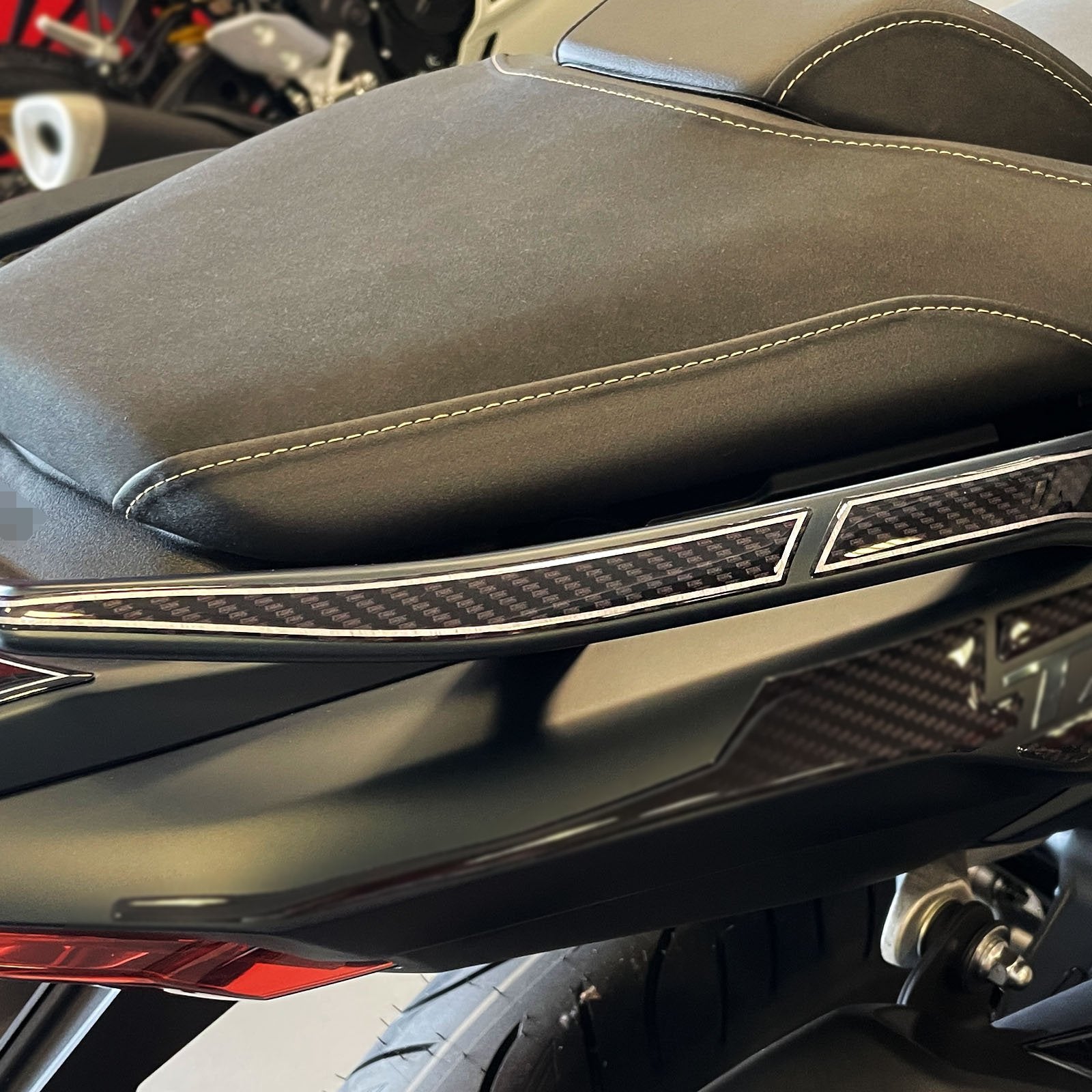 Resin Bike 3D Motorcycle Stickers - Passenger Handles | Yamaha TMAX 560 2022>2024 RB-1000469000008 - Pyramid Motorcycle Accessories