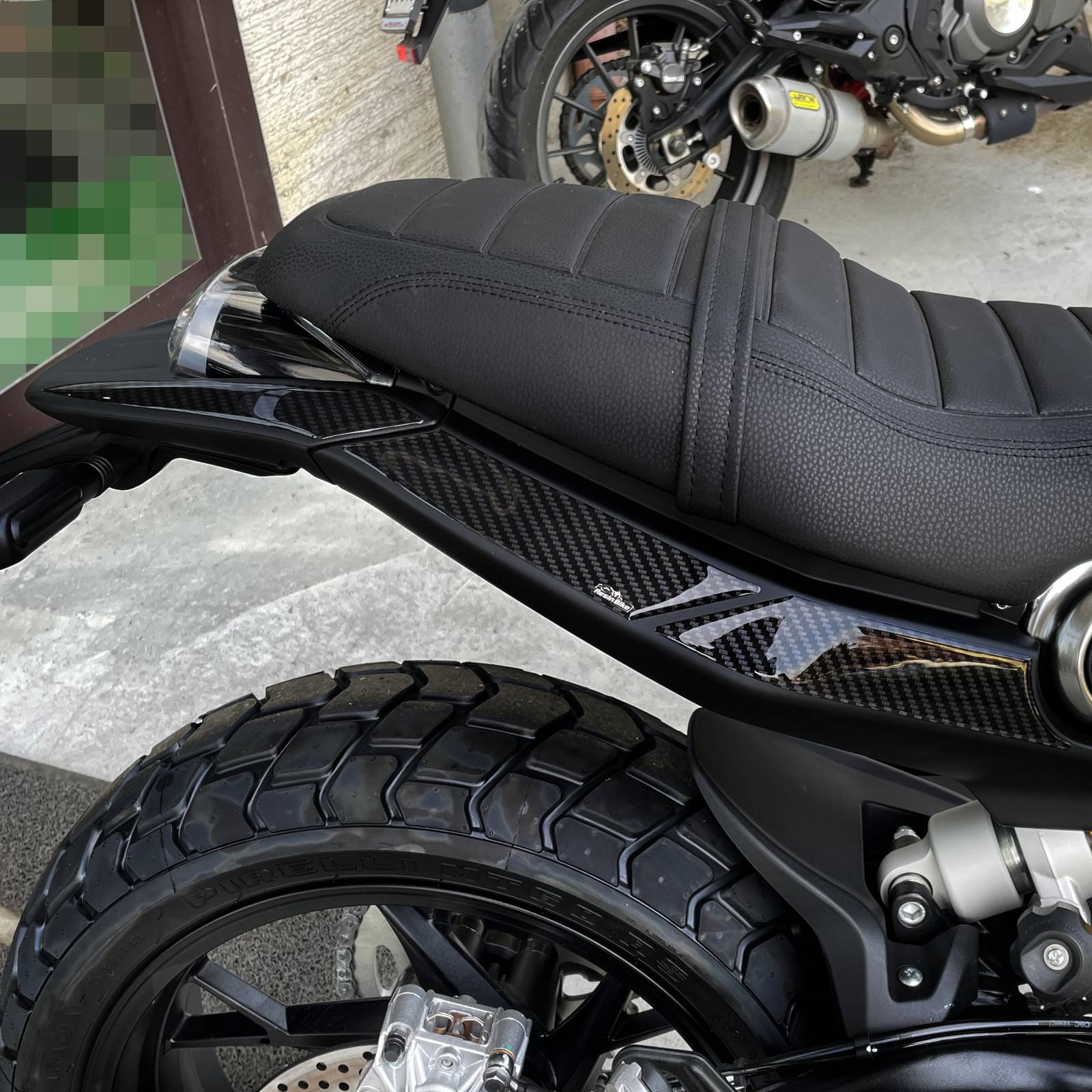 Resin Bike 3D Motorcycle Stickers - Tank Kit | Benelli Leoncino 800 2022>2026 - Pyramid Motorcycle Accessories