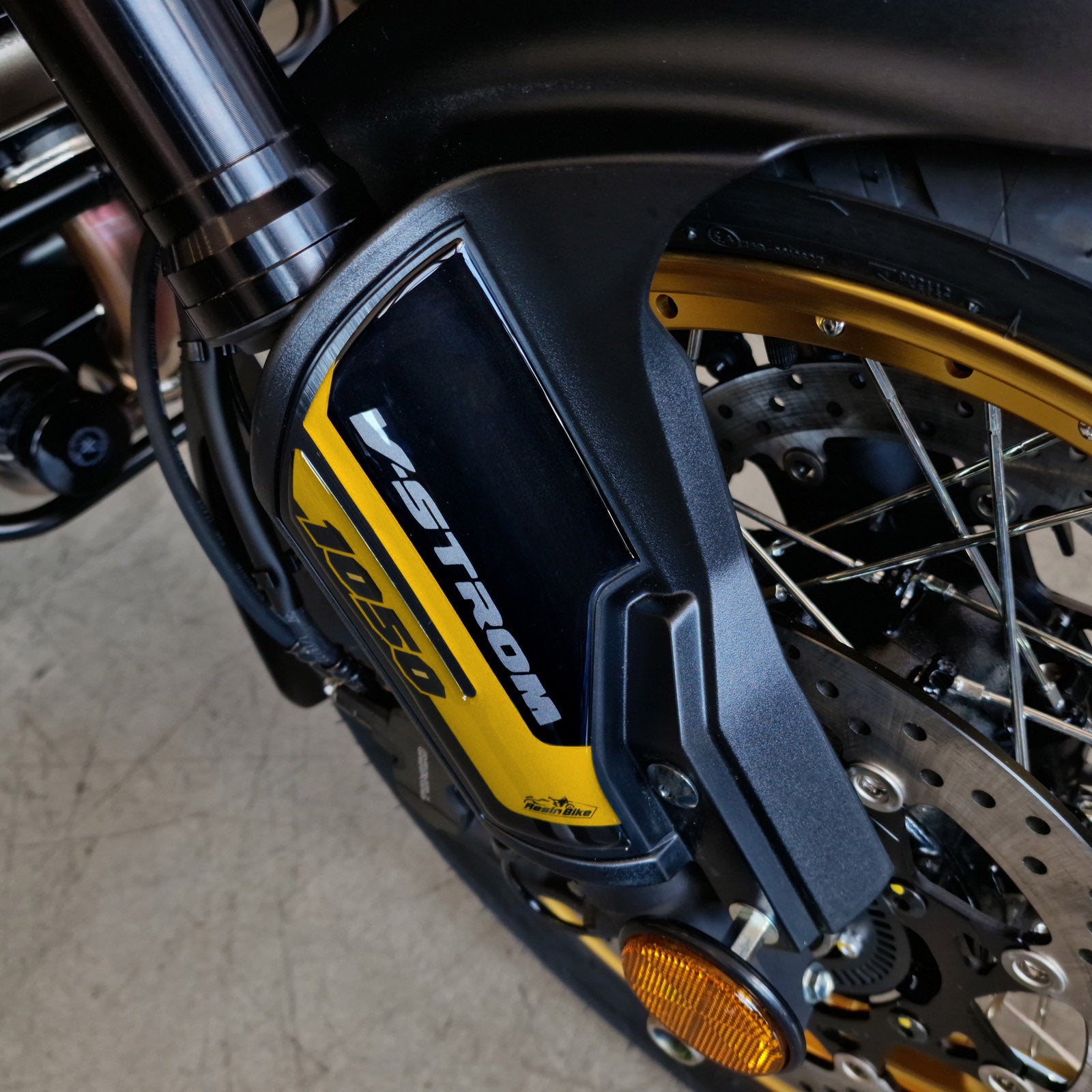 Resin Bike 3D Motorcycle Stickers - Full Kit | Suzuki V-Strom 1050 / 1050XT 2020>2023 - Pyramid Motorcycle Accessories